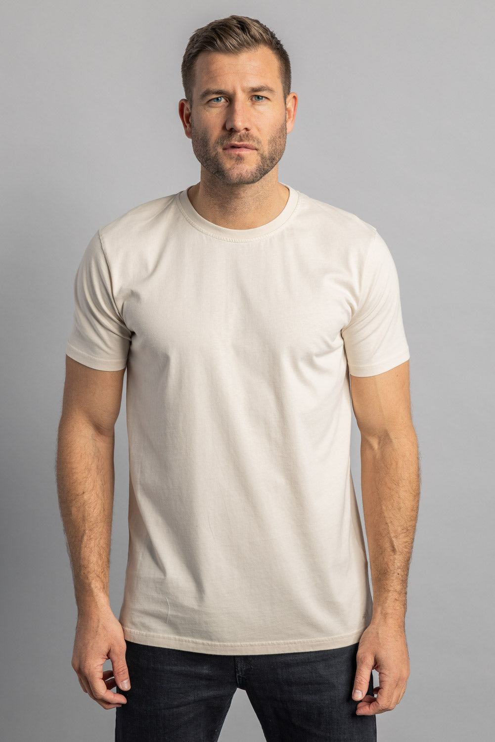 Premium Blank T-Shirt SLIM von Dirts aus Bio Baumwolle