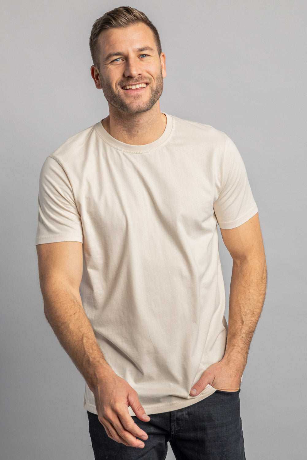 Premium Blank T-Shirt SLIM von Dirts aus Bio Baumwolle