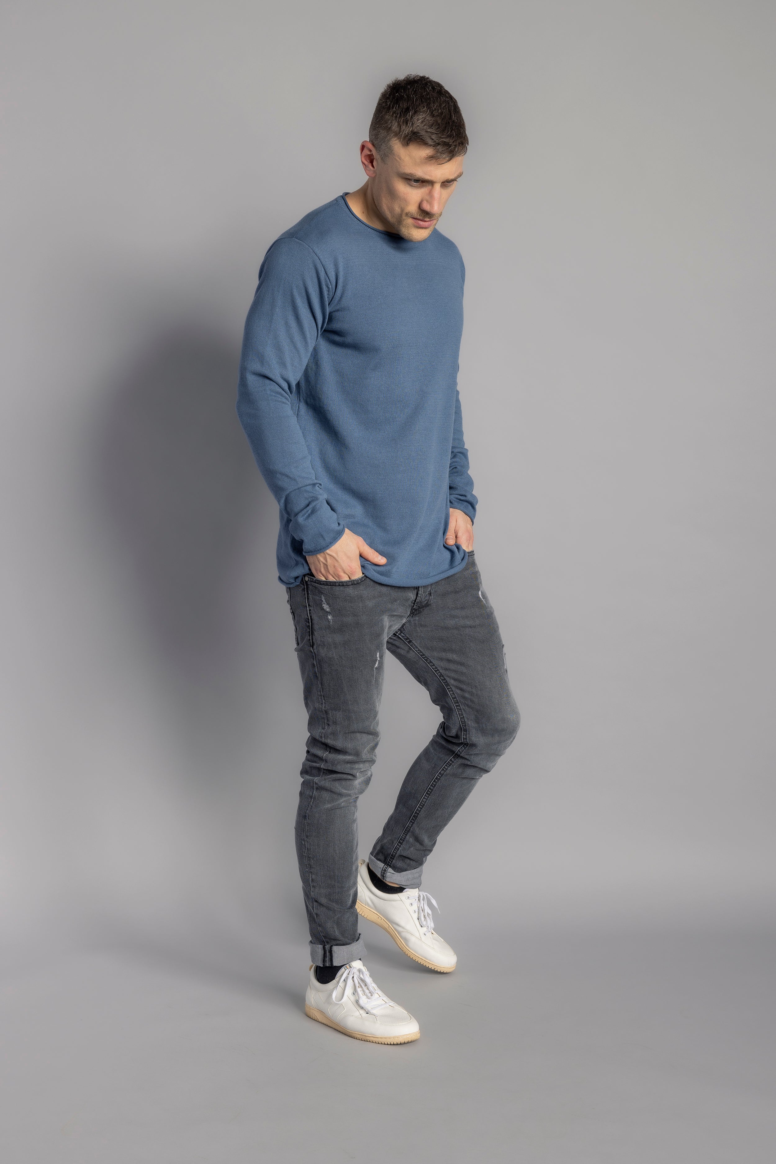Blauer Pullover Strick-Longsleeve aus 100% Bio-Baumwolle von DIRTS