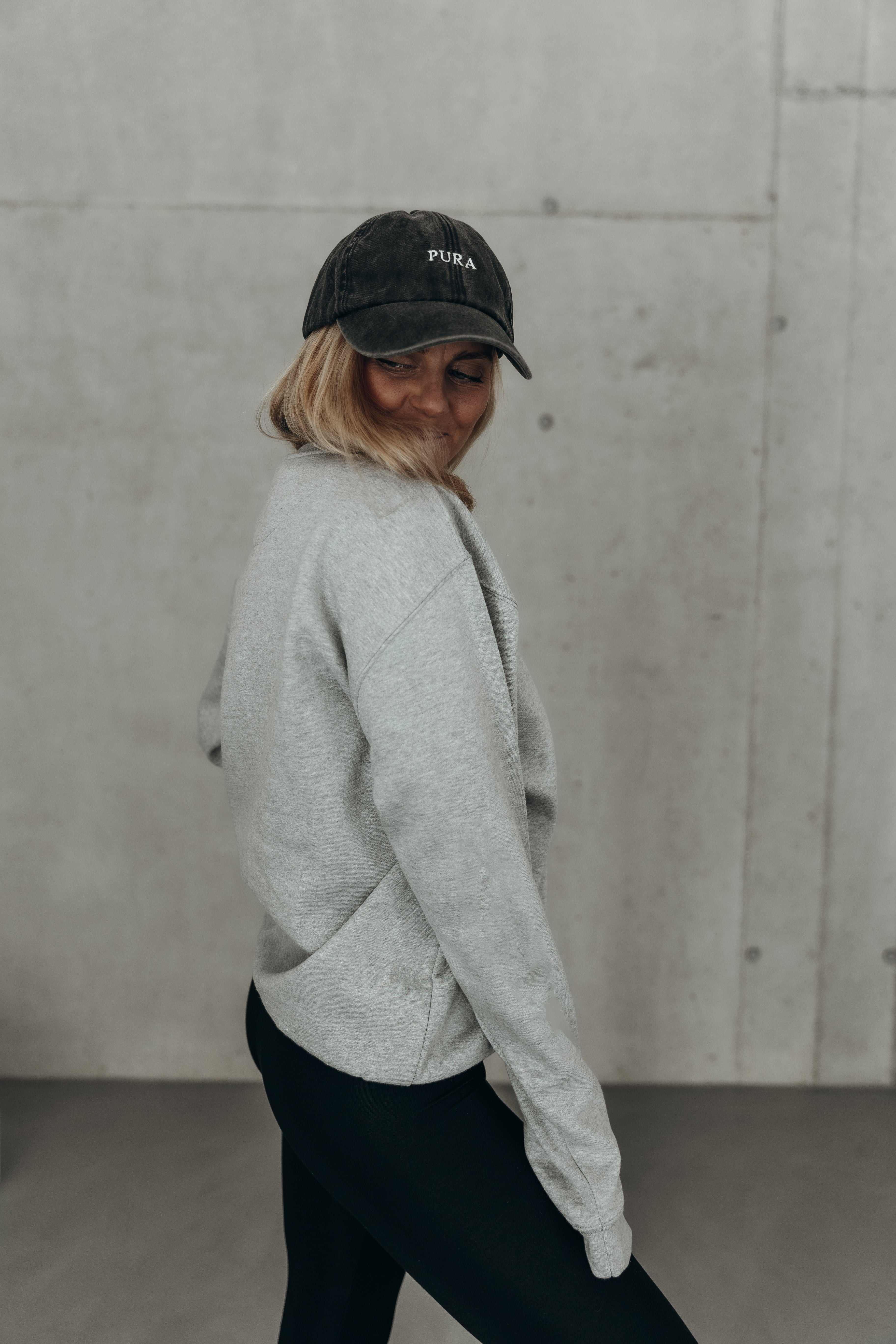 Dunkle Cap THE PURA aus 100% Bio-Baumwolle von Pura Clothing