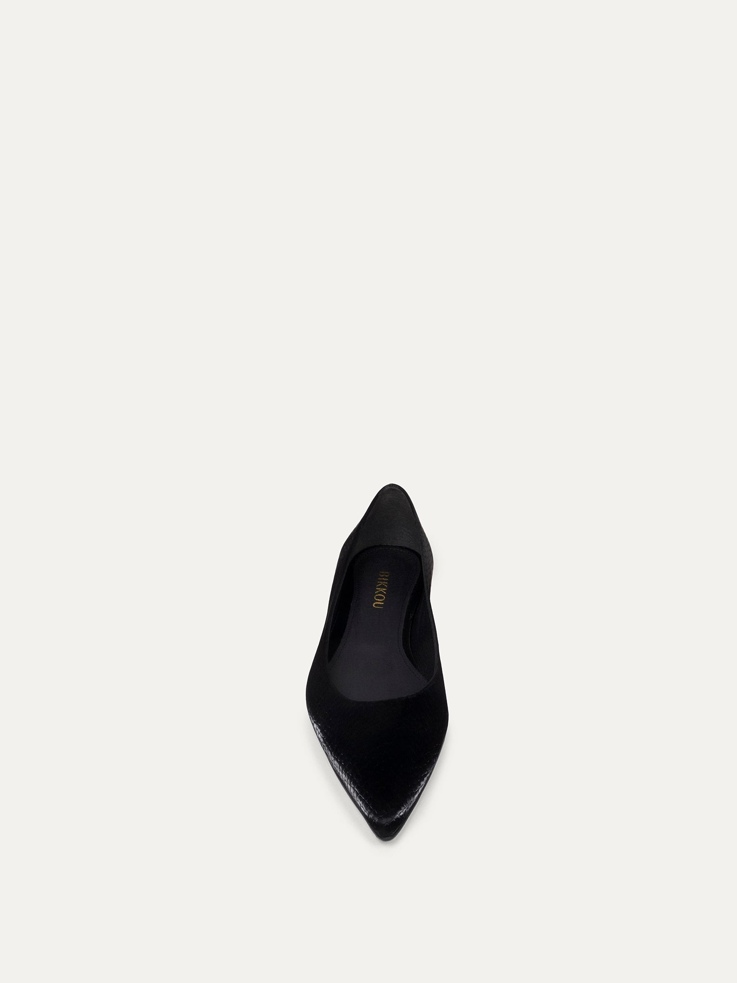 Black ballerina 10:30 am Running between offices made of recycled polyester by Bikkou