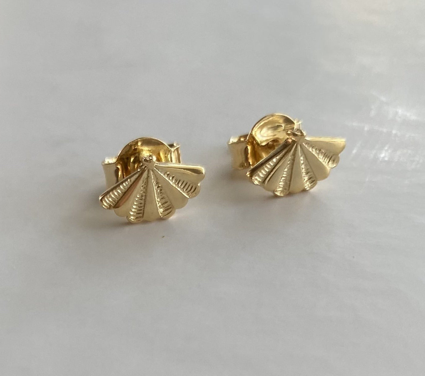 SANTIAGO Shell Mini Stud Earrings (Single or as a Pair)