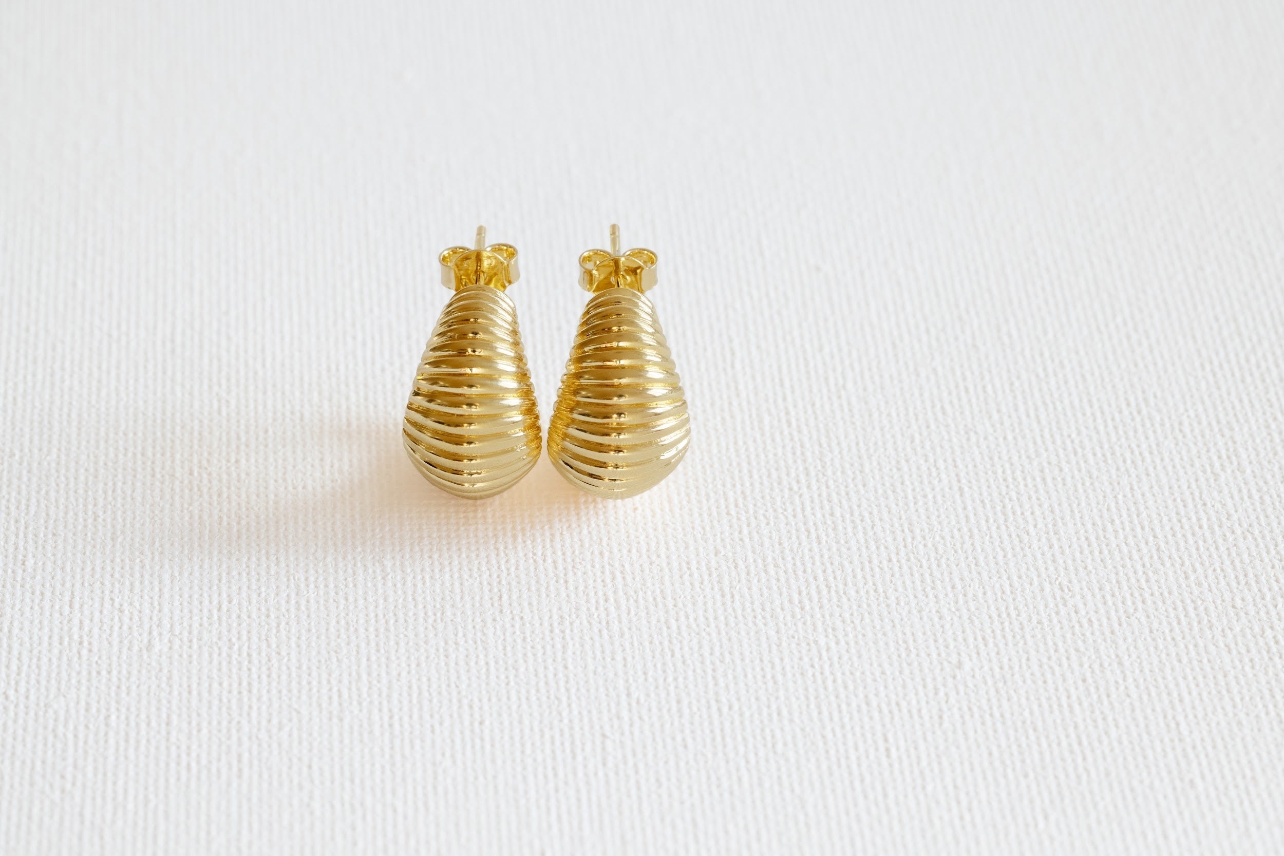 Small Hoops SAVOY in gold by V Design Lab
