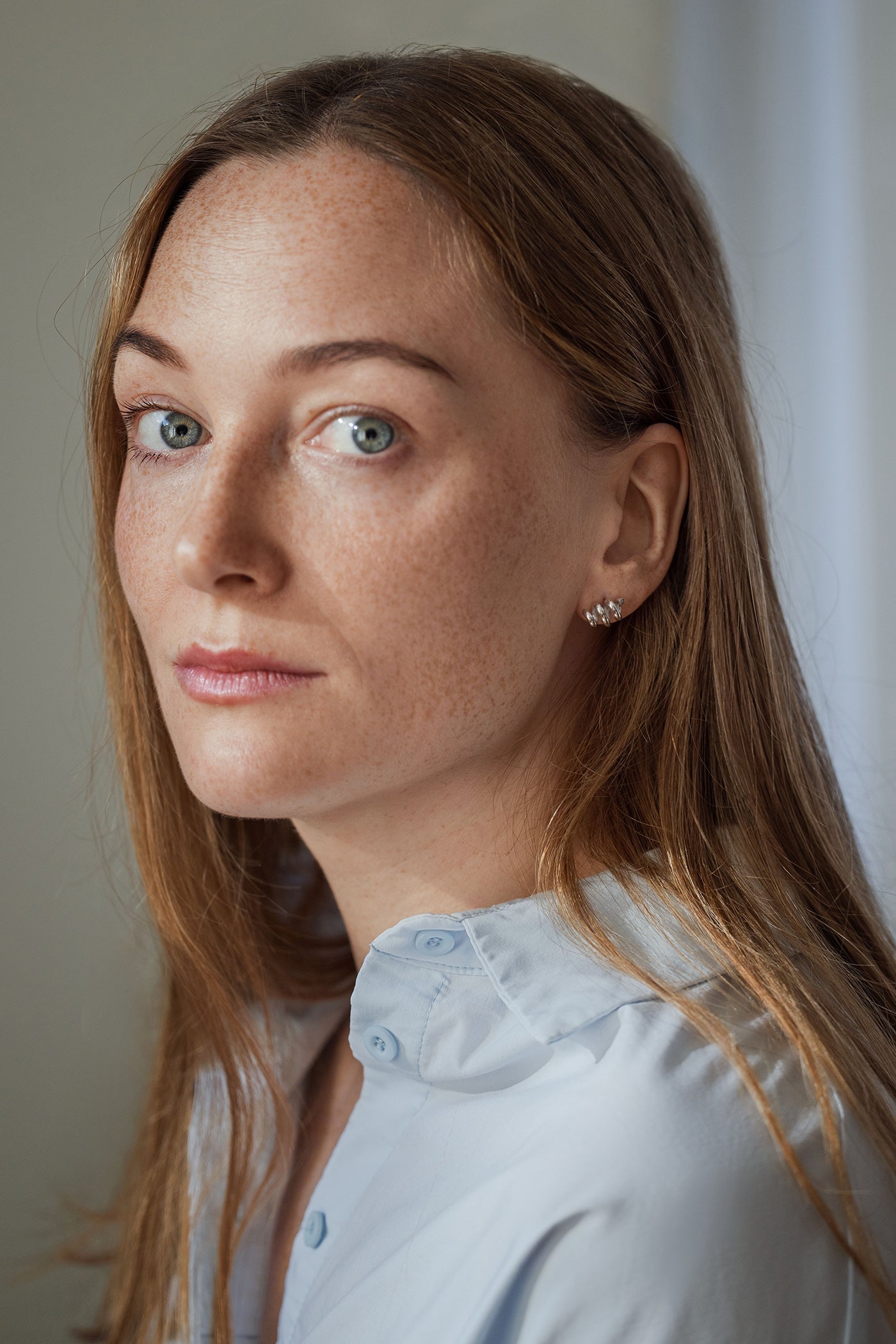 SPIRA Molla Silver Stud Ohrringe von V Design Lab