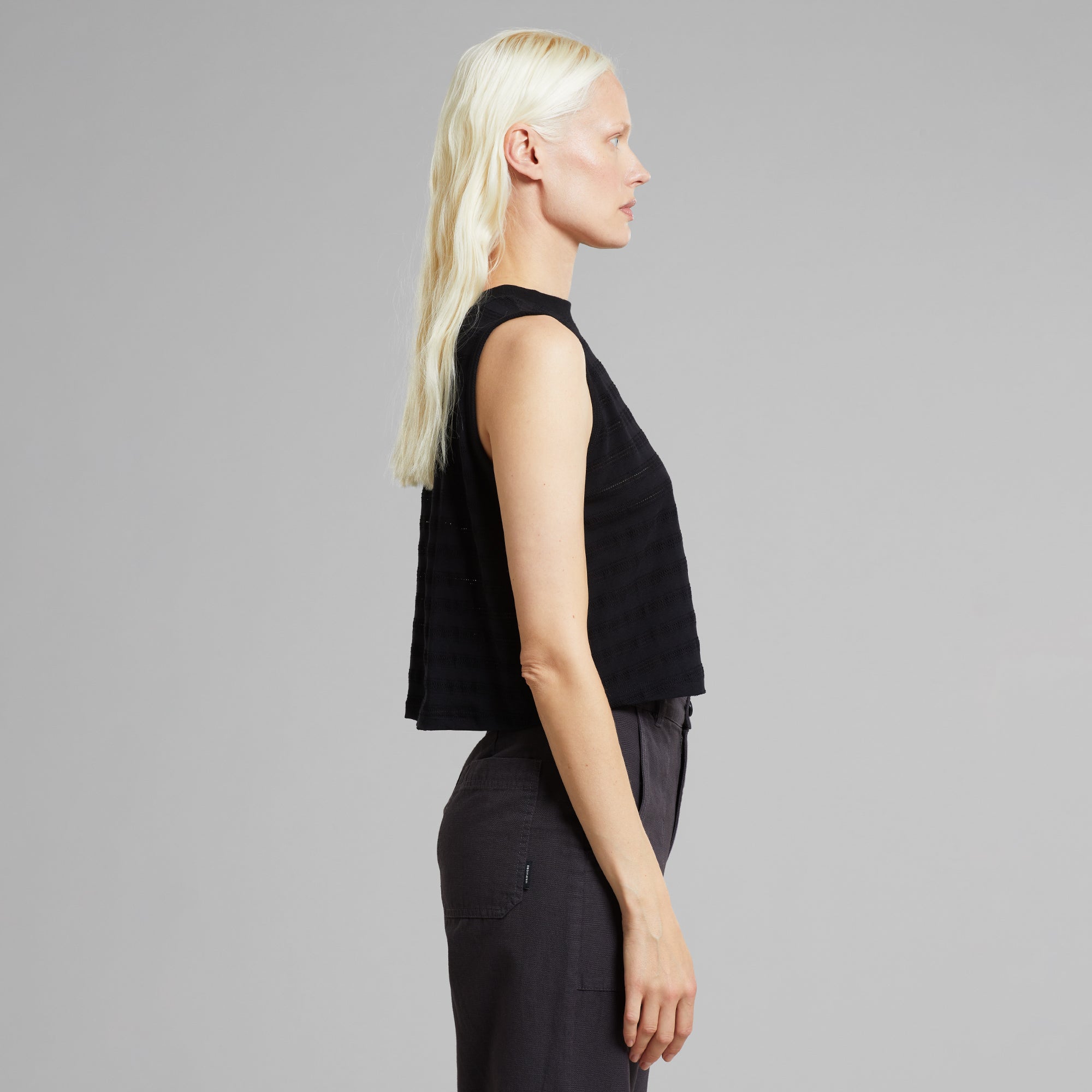 Lace top Namsos in black made of organic cotton by Dedicated
