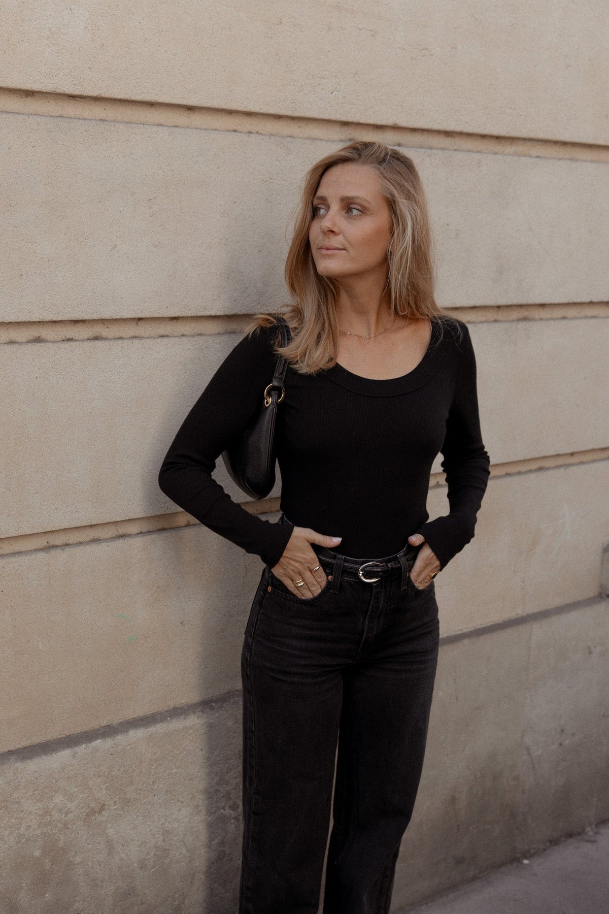 Schwarzes Langarmshirt aus 100% Bio-Baumwolle von Pura Clothing