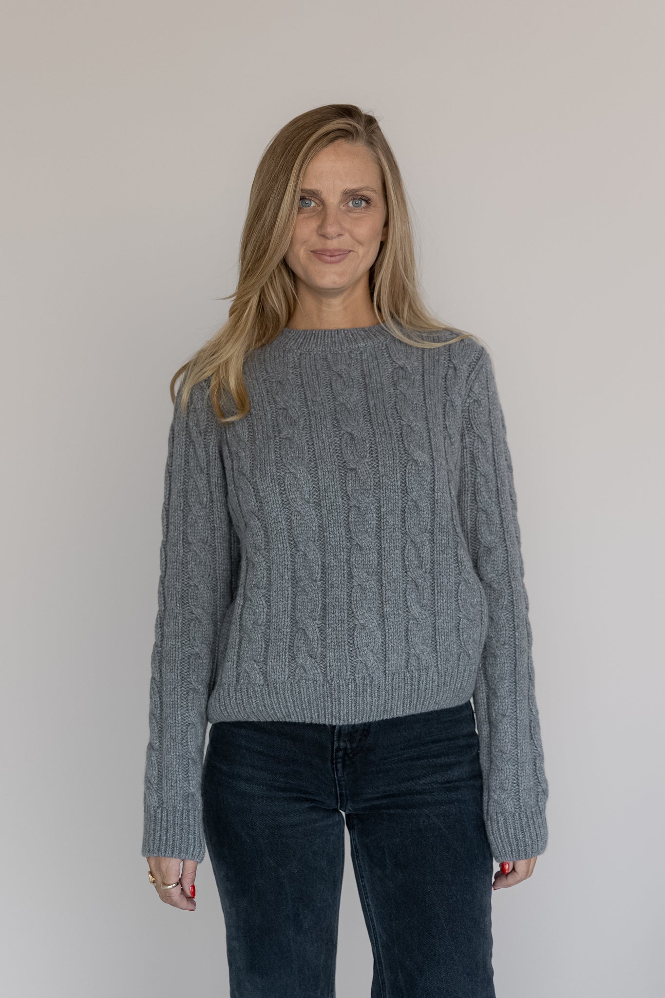 Cable Knit Sweater Cashmere Grey von Pura Clothing