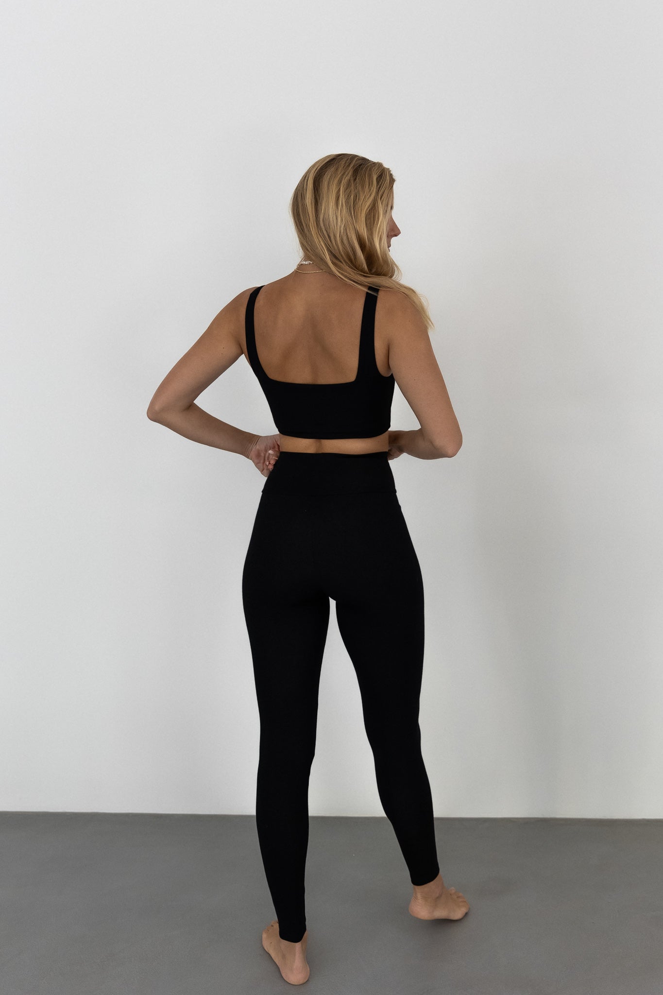 Legging MOLY noir en Tencel de PURA Clothing