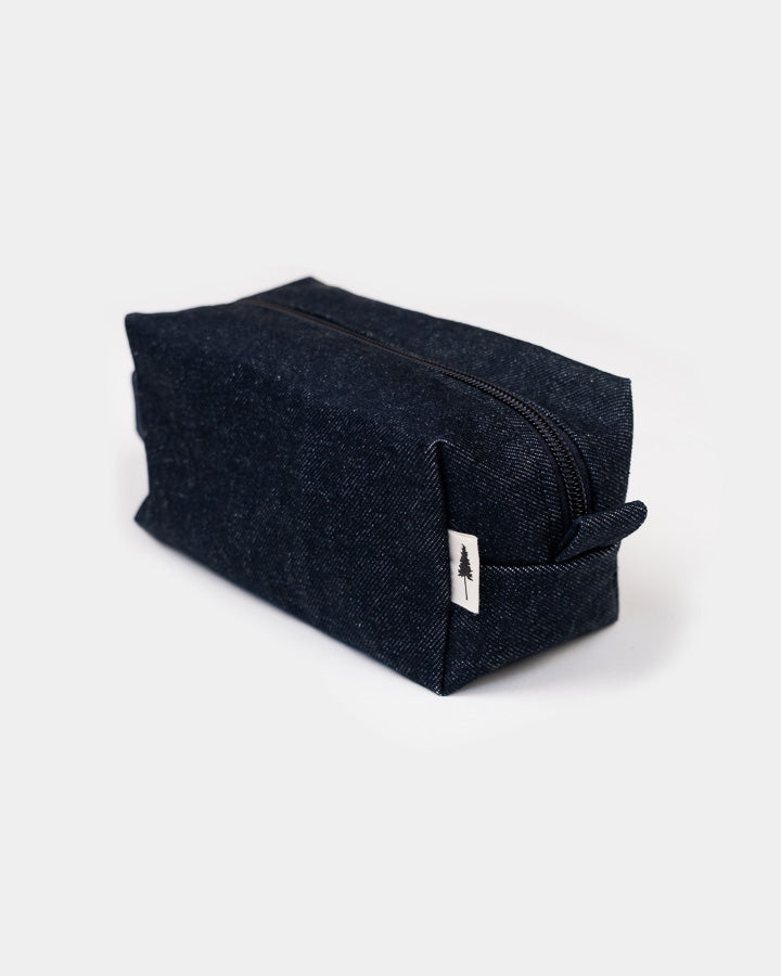 Necessaire aus 100% recycelter Baumwolle von Nikin