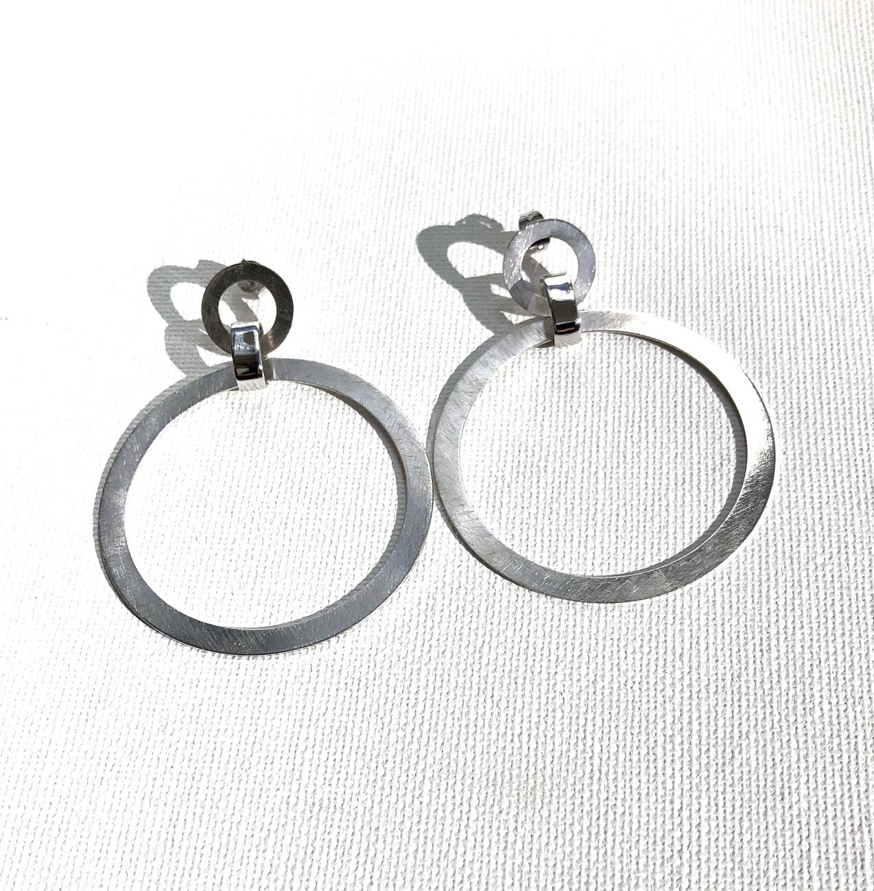 Billabong double hoop earrings