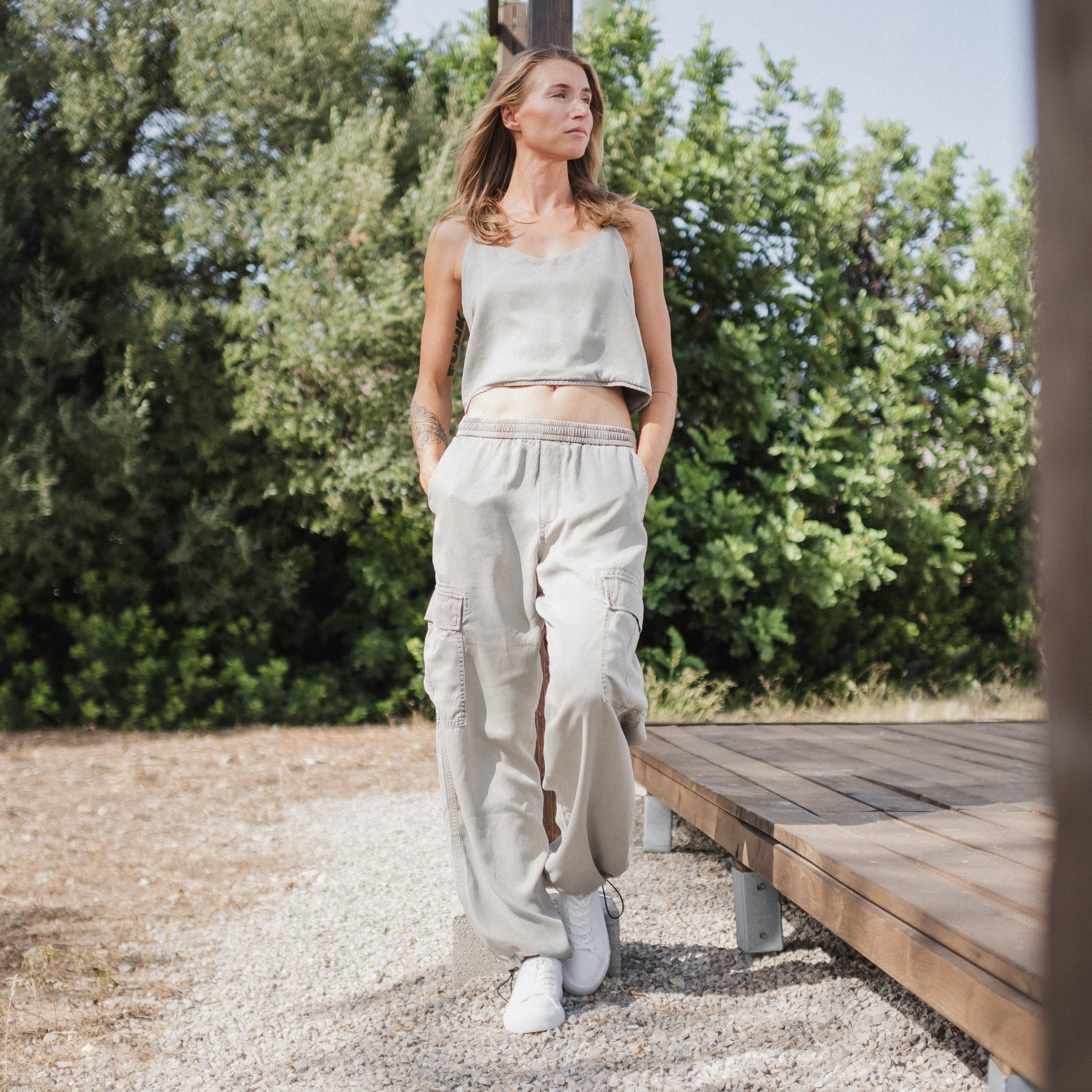 Beige Cargo Hose RAY Easy On aus 100% Tencel von Dawn Denim