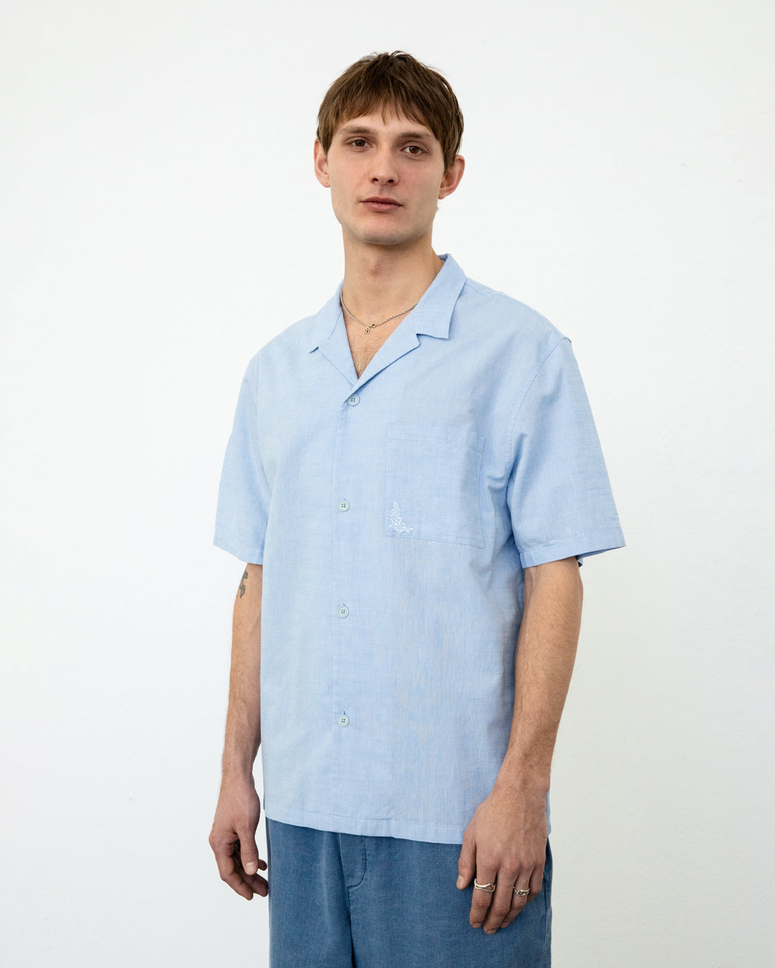 Blue bowling shirt made from 100% organic cotton by Rotholz