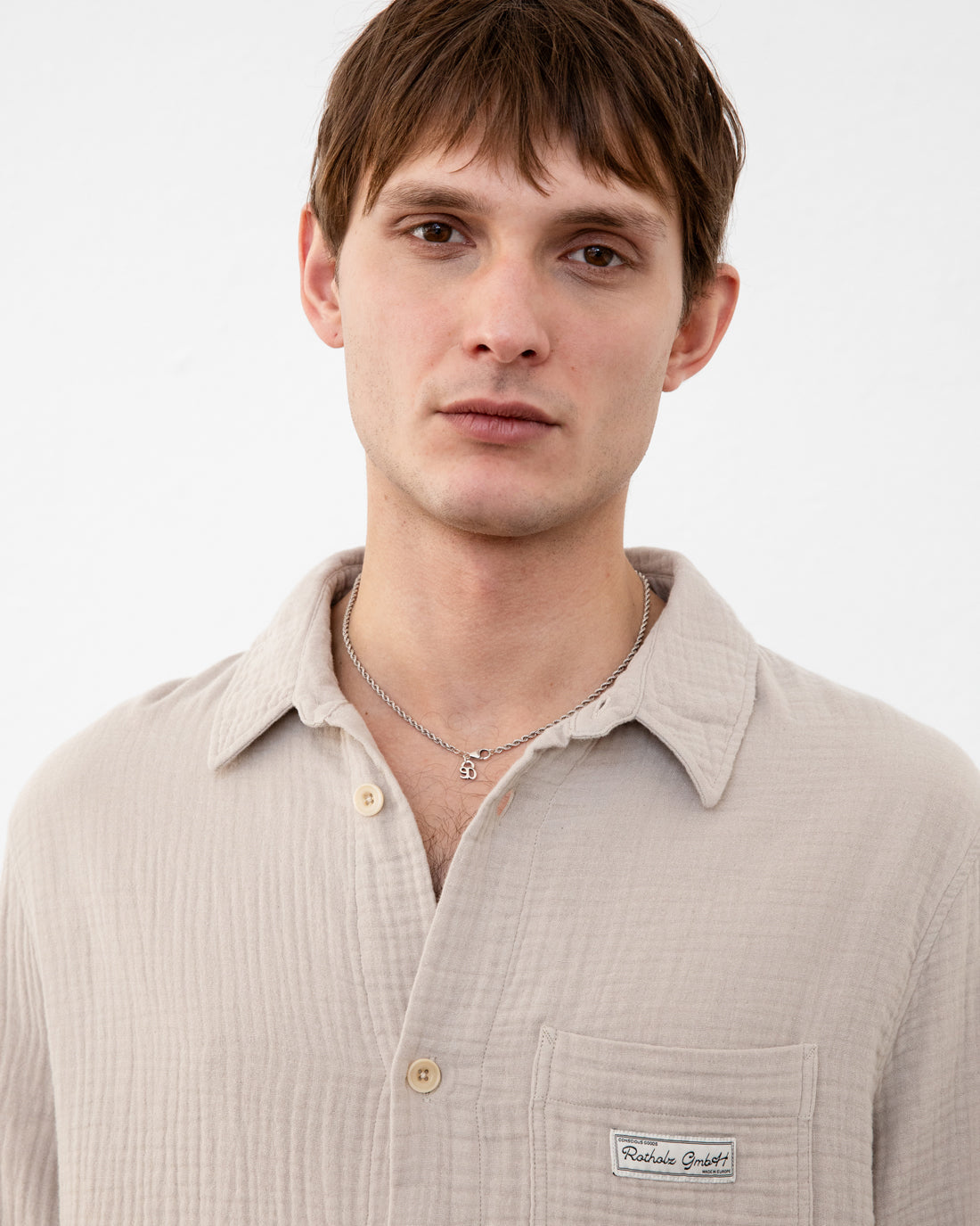 Beige shirt made of 100% muslin organic cotton by Rotholz
