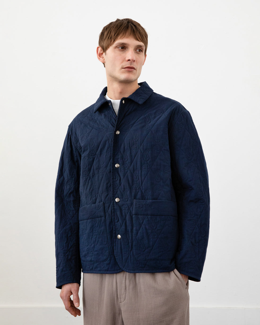 Dunkelblaue Steppjacke aus 100% Bio-Baumwolle von Rotholz