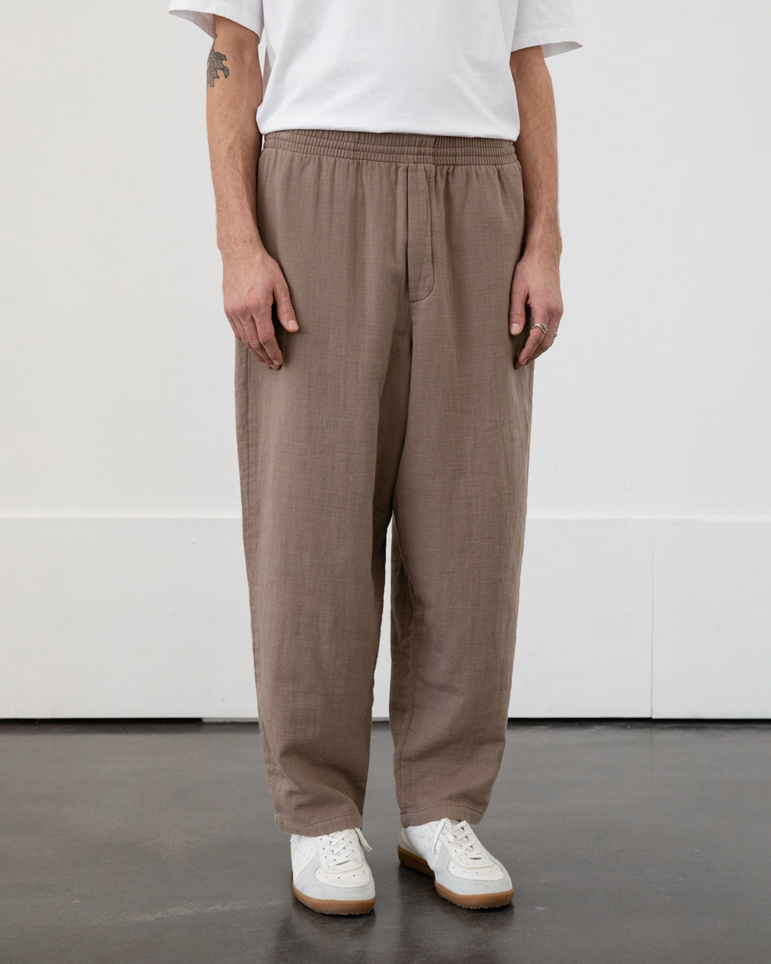 Pantalon large marron en coton 100 % biologique de Rotholz
