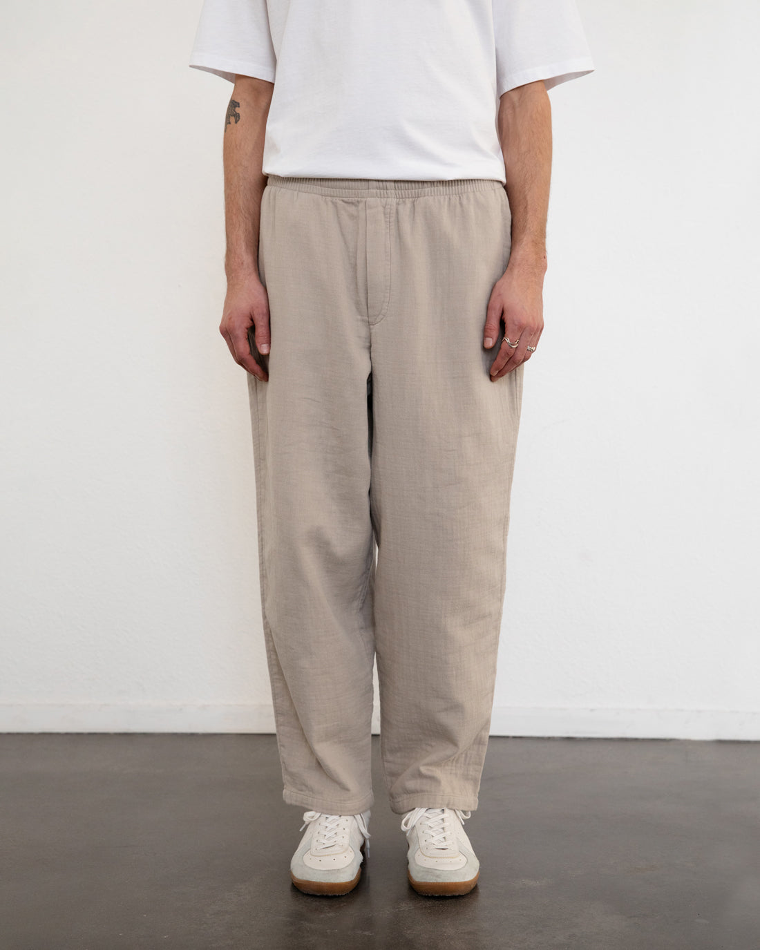Pantalon large beige en 100 % coton biologique de Rotholz