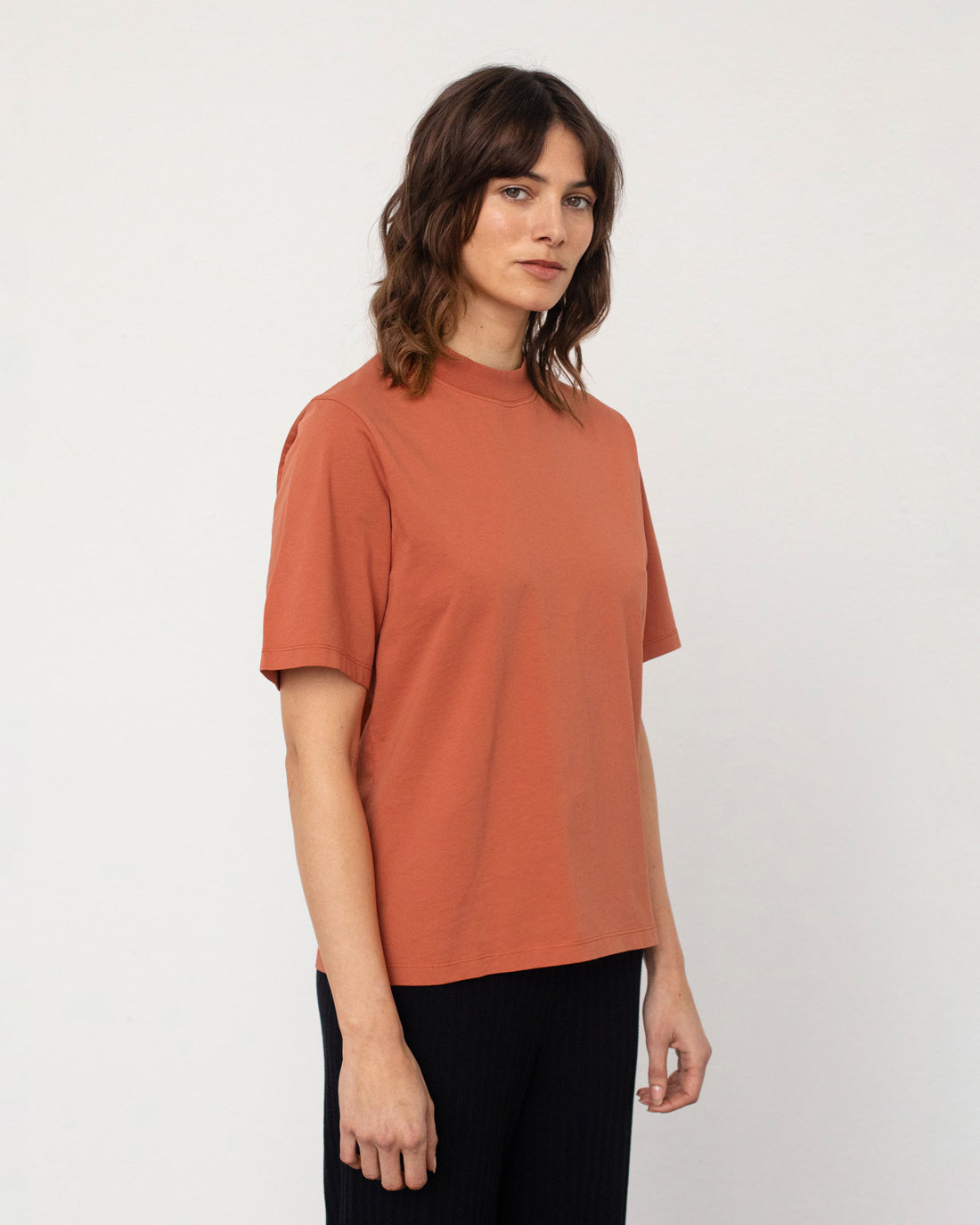 Rotes T-Shirt aus 100% Bio-Baumwolle von Rotholz