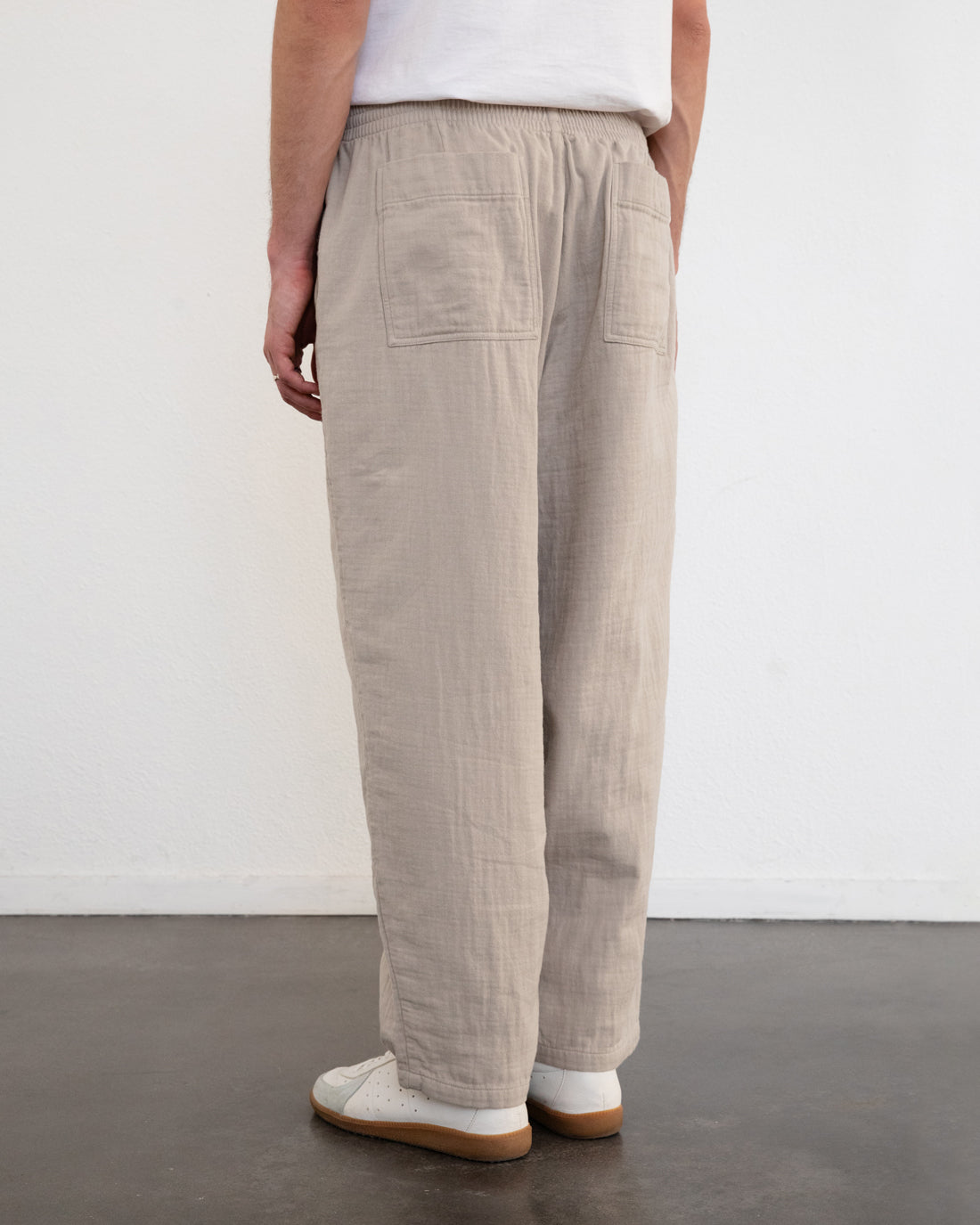 Pantalon large beige en 100 % coton biologique de Rotholz