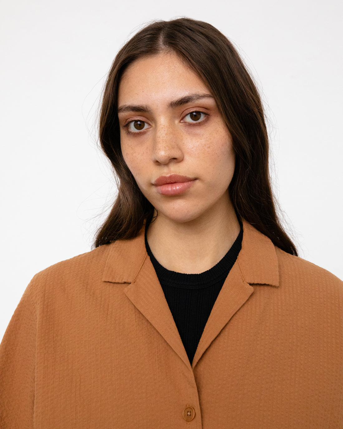 Light brown shirt made from 100% organic cotton from Rotholz