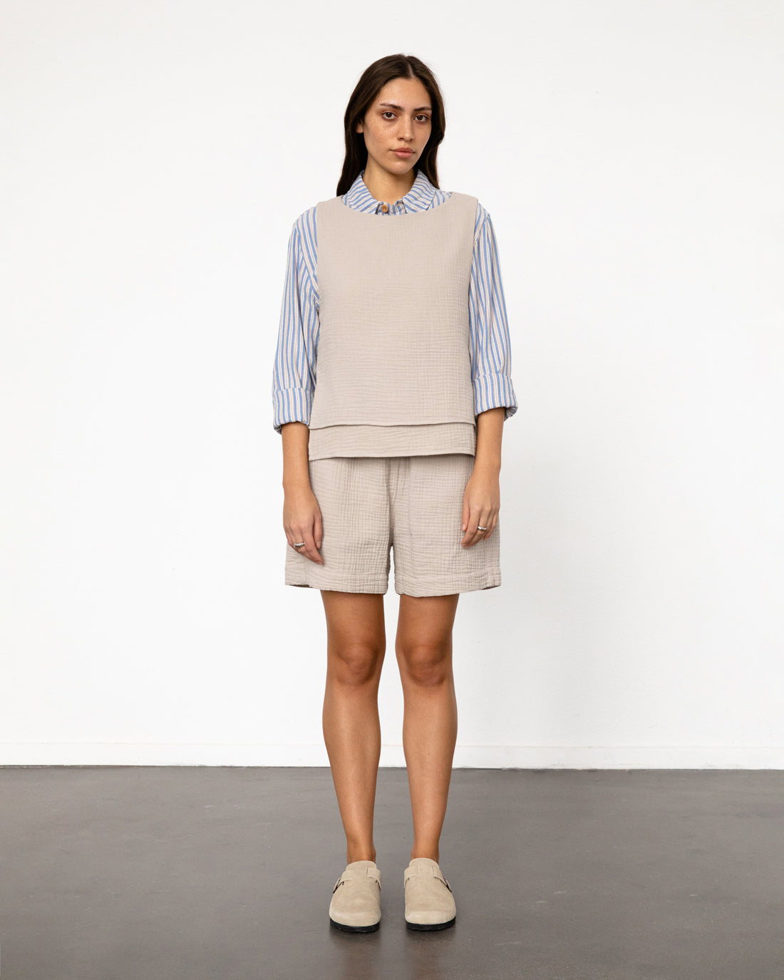 Beige kurze Hose aus 100% Bio-Baumwolle von Rotholz