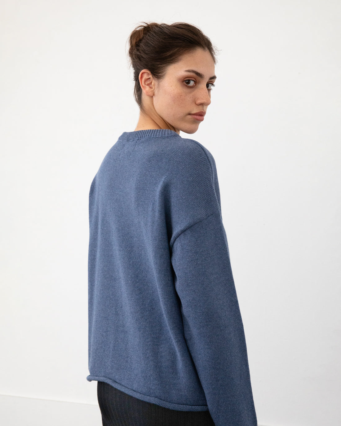 Blauer Strickpullover aus 100% Bio-Baumwolle von Rotholz