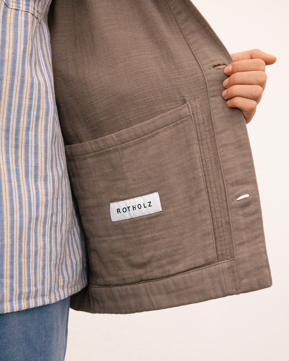 Braune Jacke aus 100% Bio-Baumwolle von Rotholz