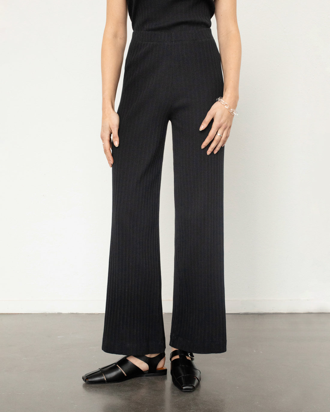 Pantalon noir en coton 100% biologique de Rotholz