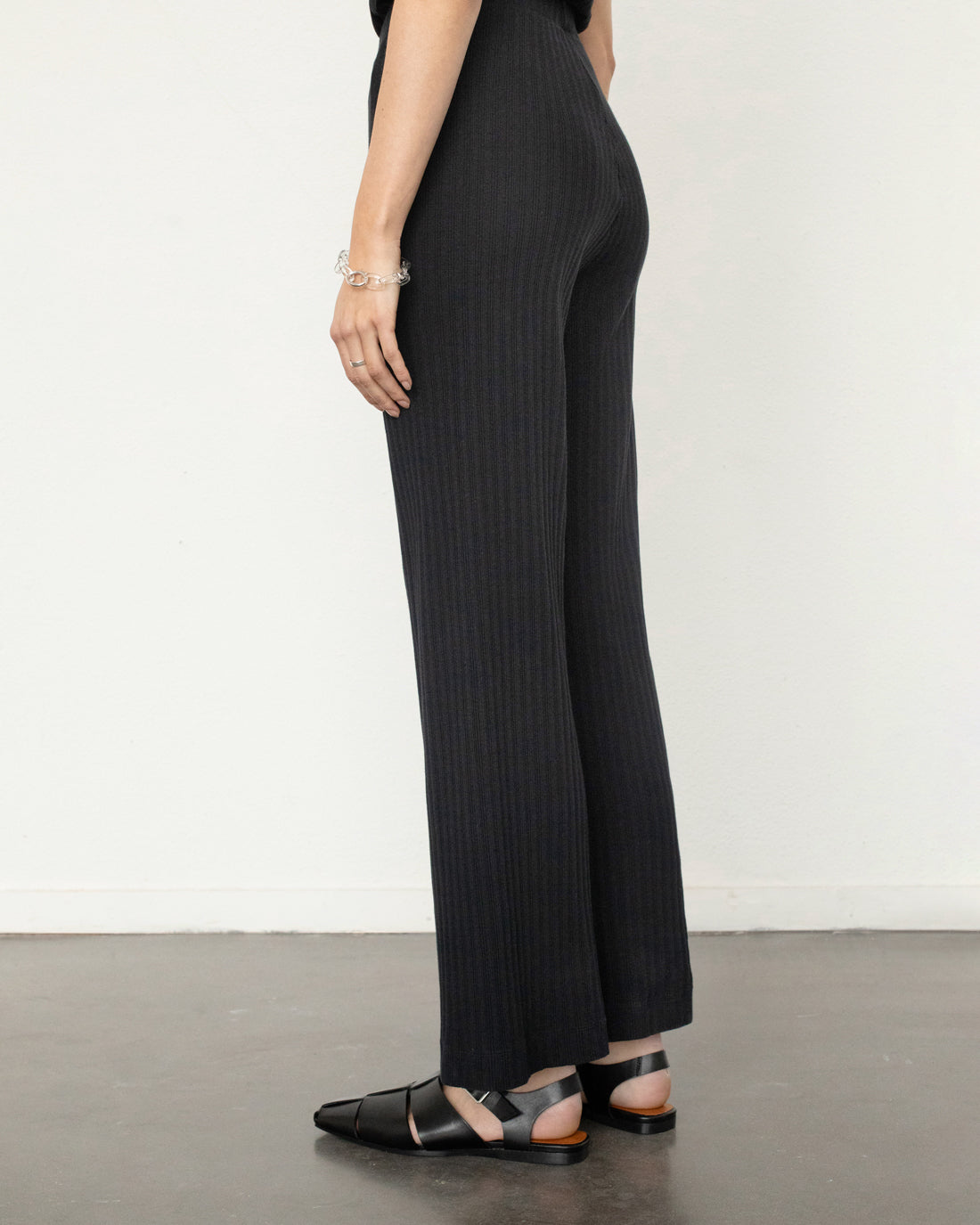 Pantalon noir en coton 100% biologique de Rotholz