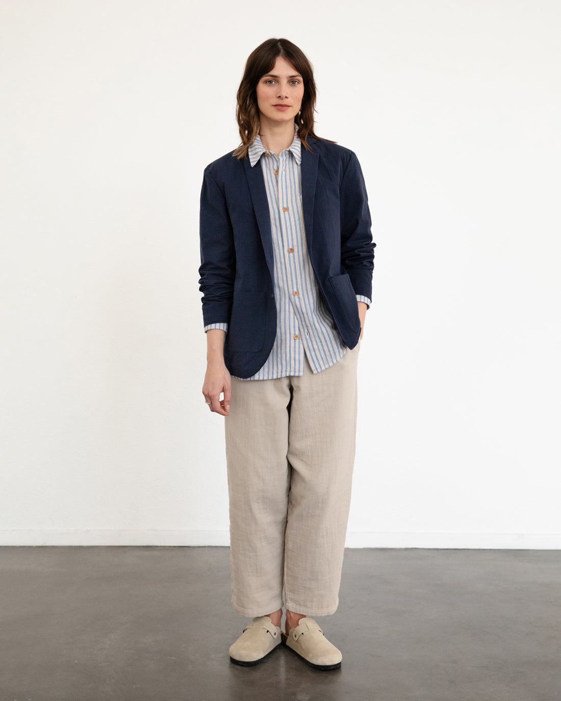 Dark blue blazer made of 100% organic cotton by Rotholz