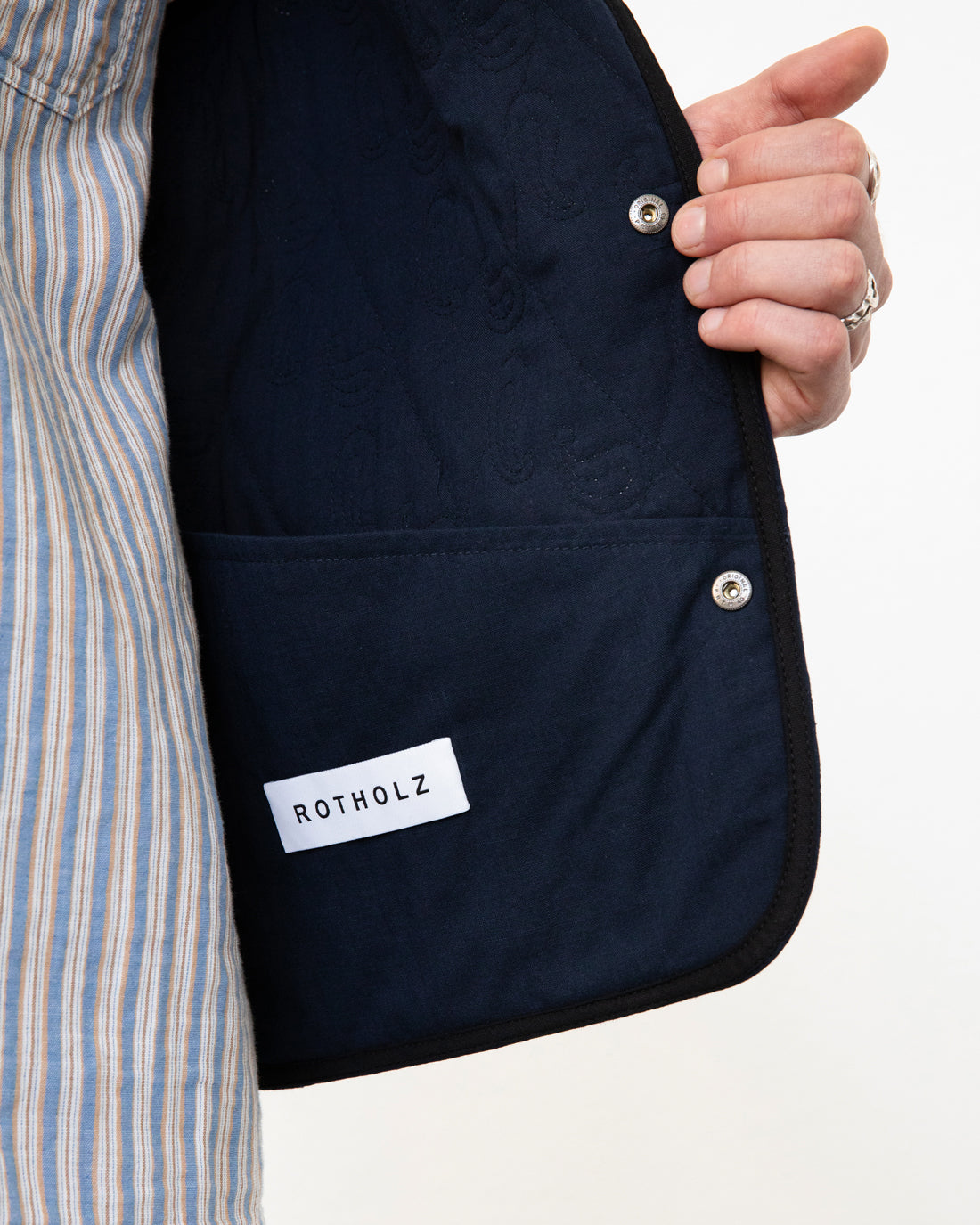 Gilet matelassé bleu foncé en 100 % coton biologique de Rotholz