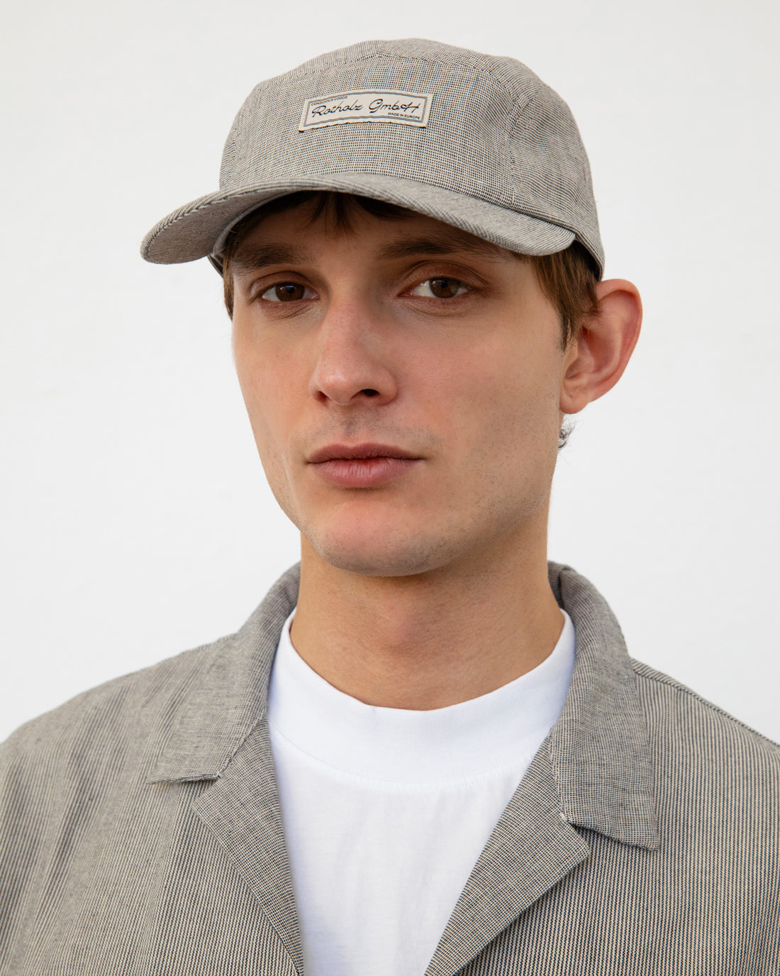 Graues Cap Logo 5 Panel aus 100% Bio-Baumwolle von Rotholz