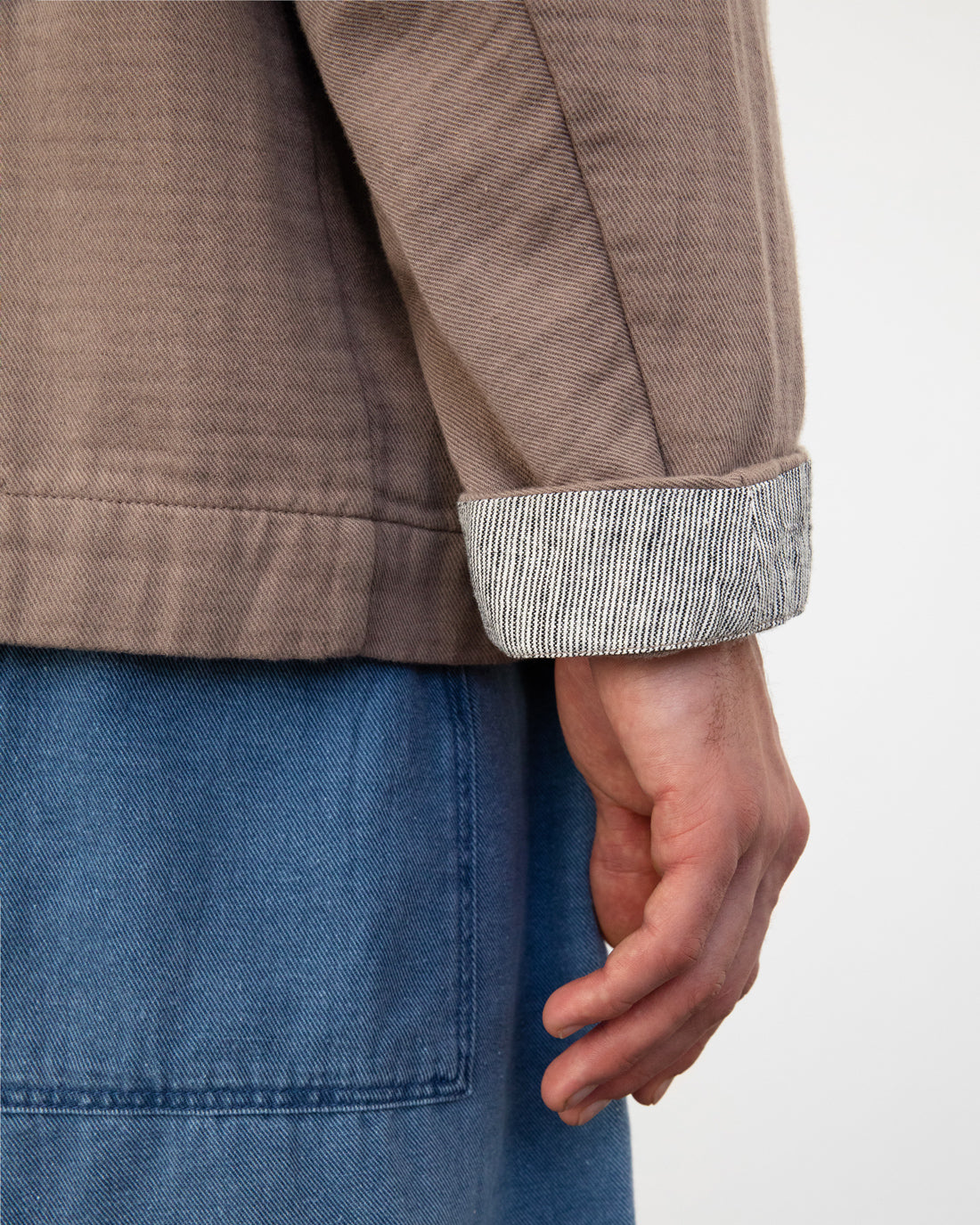 Braune Jacke aus 100% Bio-Baumwolle von Rotholz