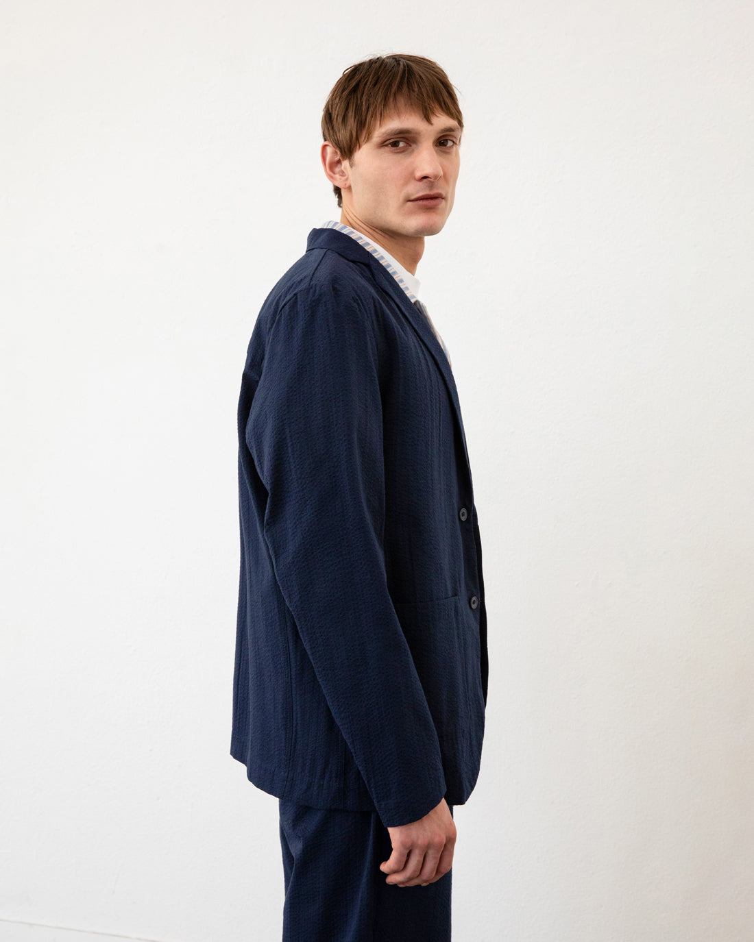 Dunkelblauer Blazer aus 100% Bio-Baumwolle von Rotholz