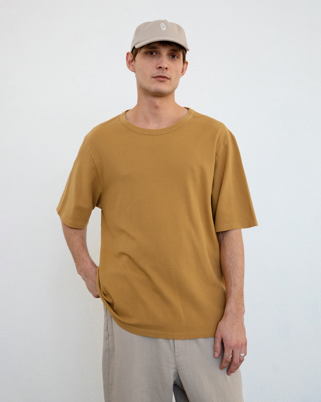 Gelbes Waffel T-Shirt aus 100% Bio-Baumwolle von Rotholz