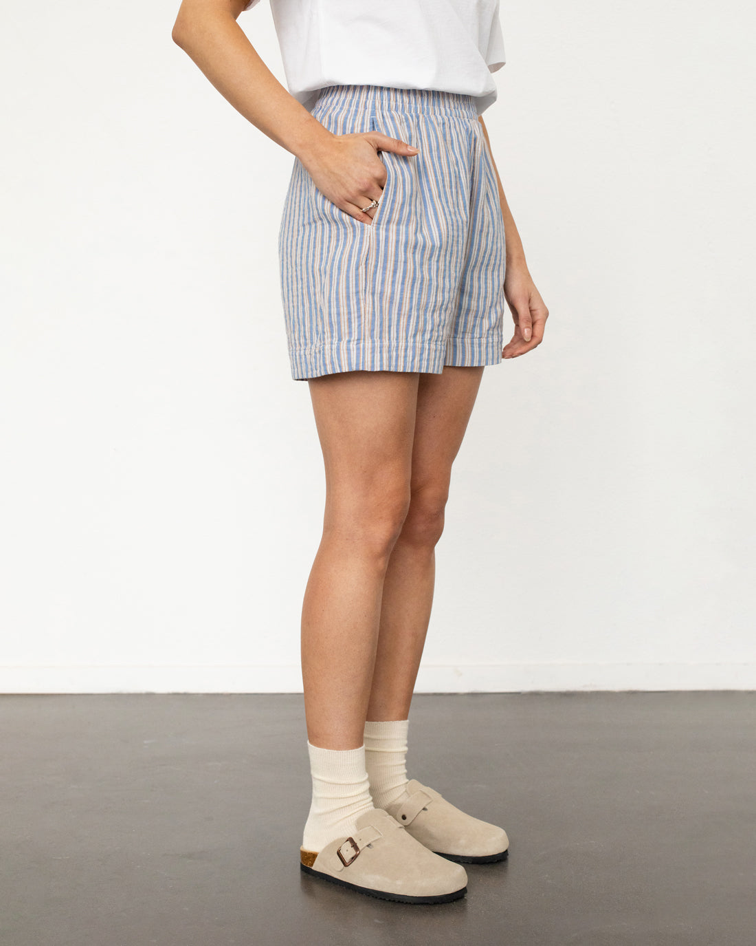 Gestreifte kurze Hose aus 100% Bio-Baumwolle von Rotholz