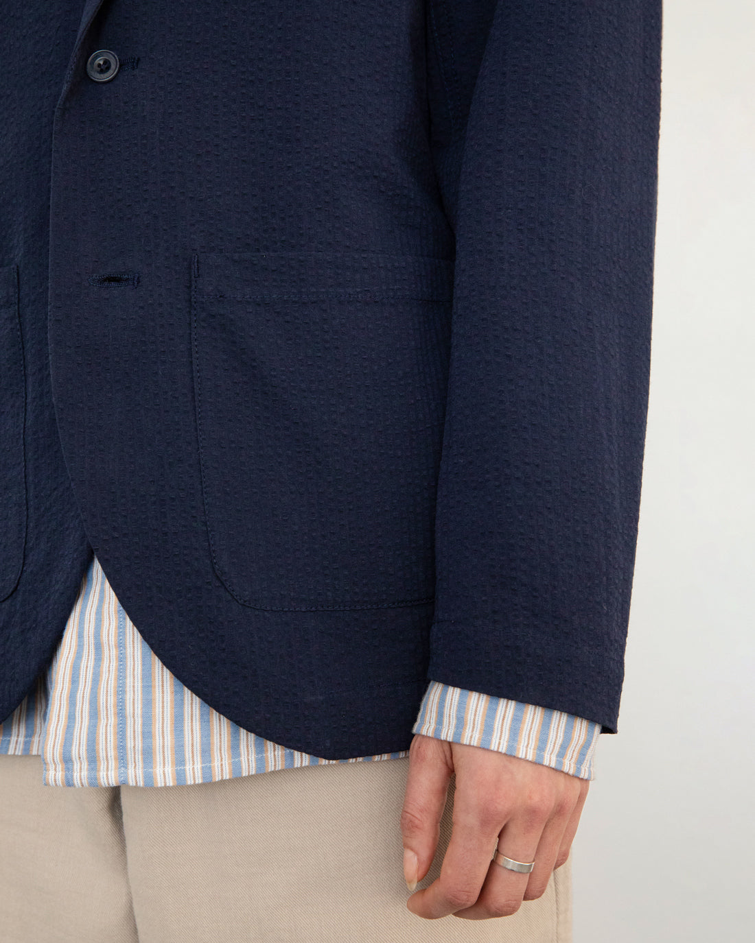 Dark blue blazer made of 100% organic cotton by Rotholz