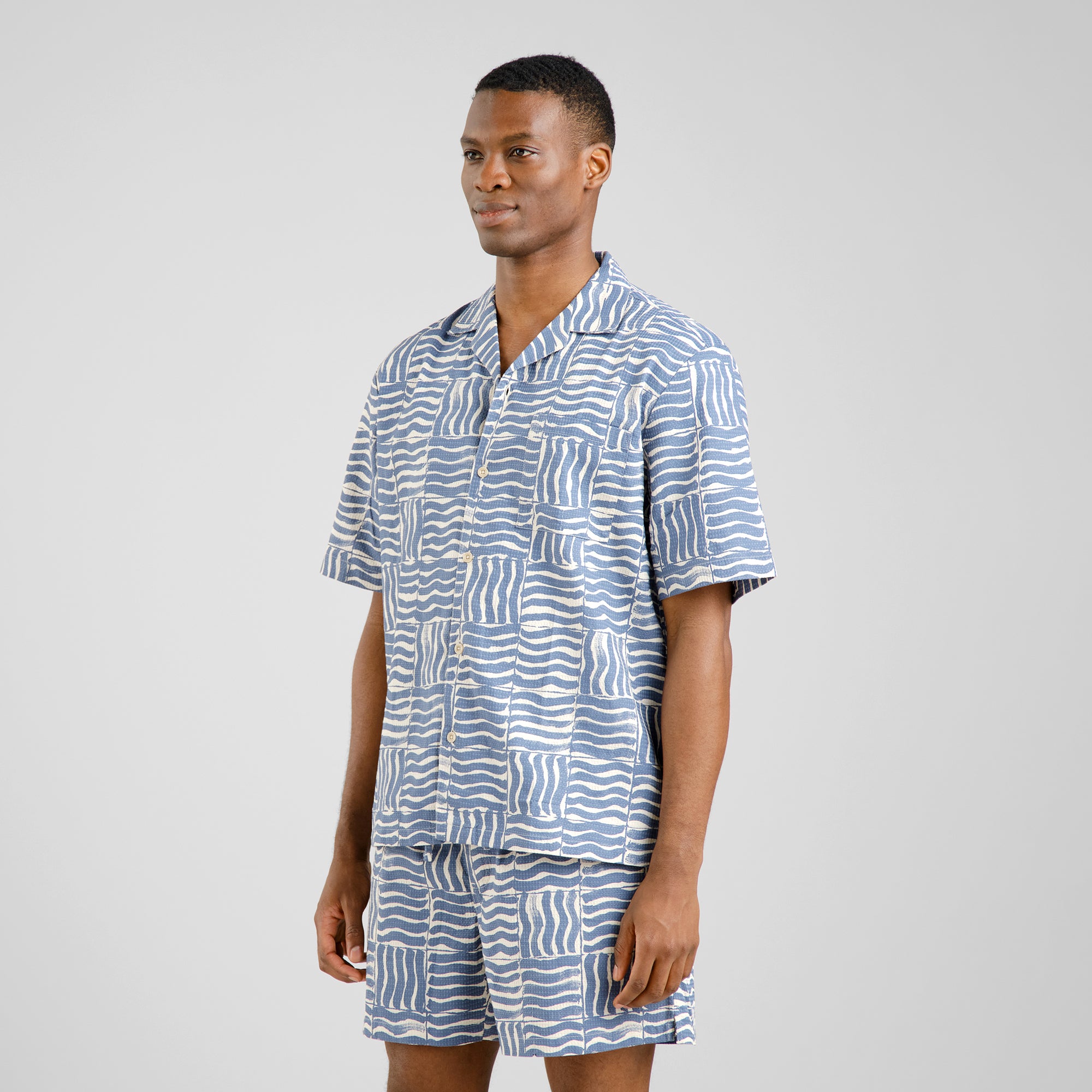 Patterned short-sleeved shirt Marstrand made of 100% organic cotton by Dedicated
