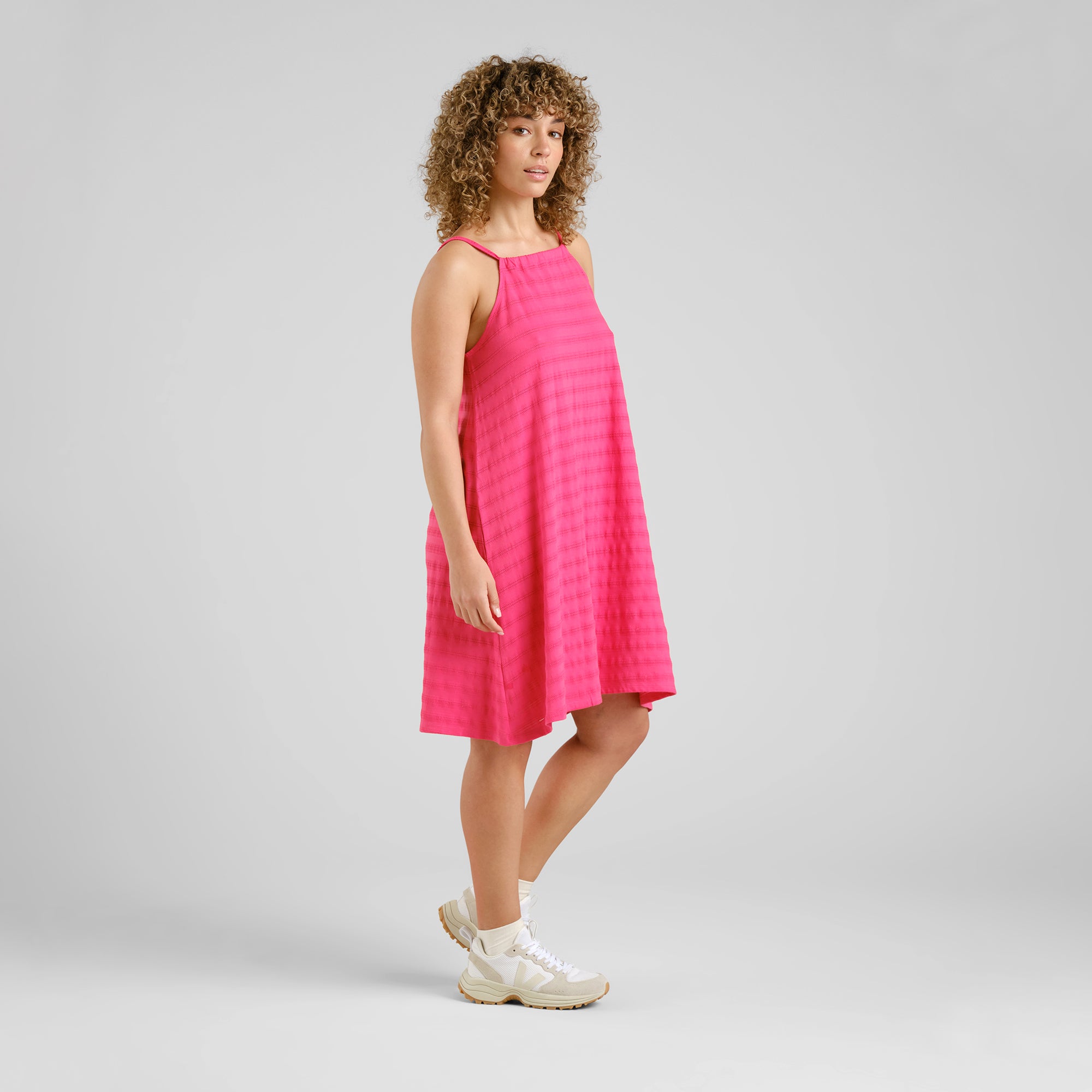 Sommerkleid Nykvarn aus 100% Bio Baumwolle von Dedicated in pink