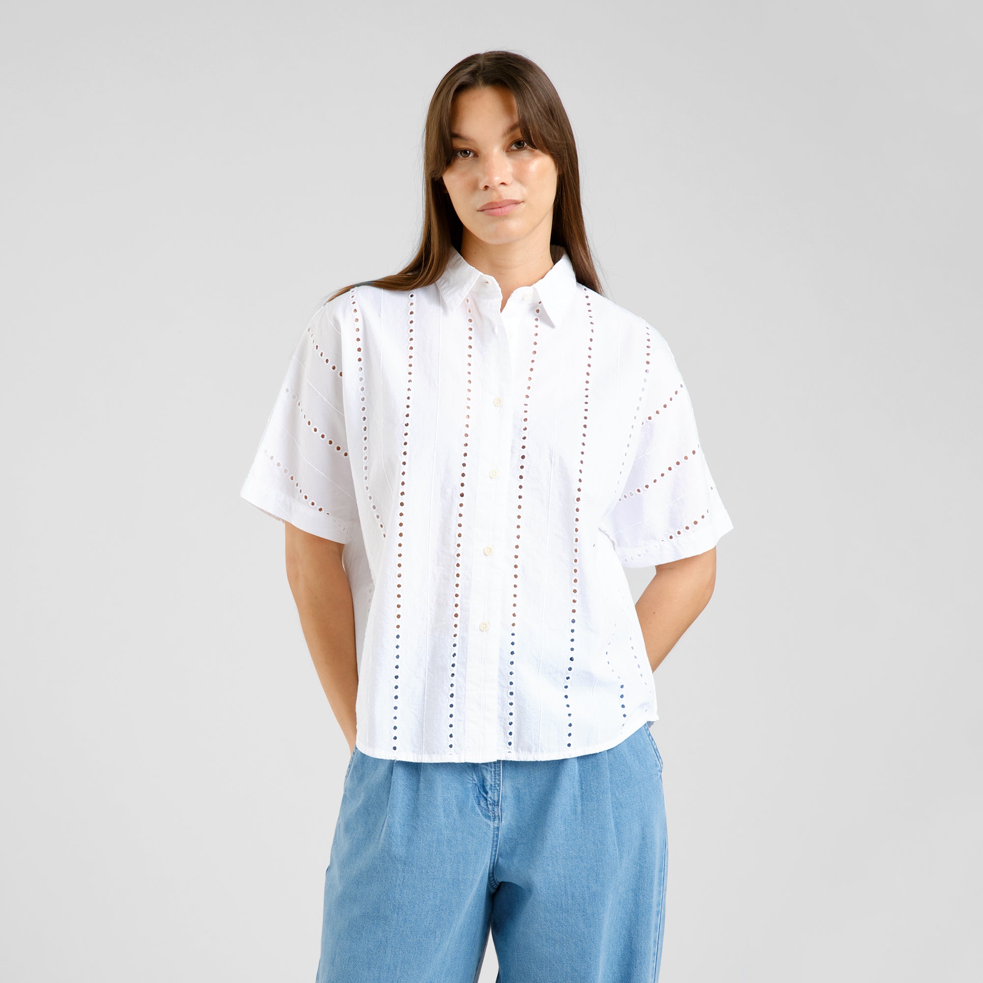 Blouse Schiffli made of organic cotton by Dedicated in white