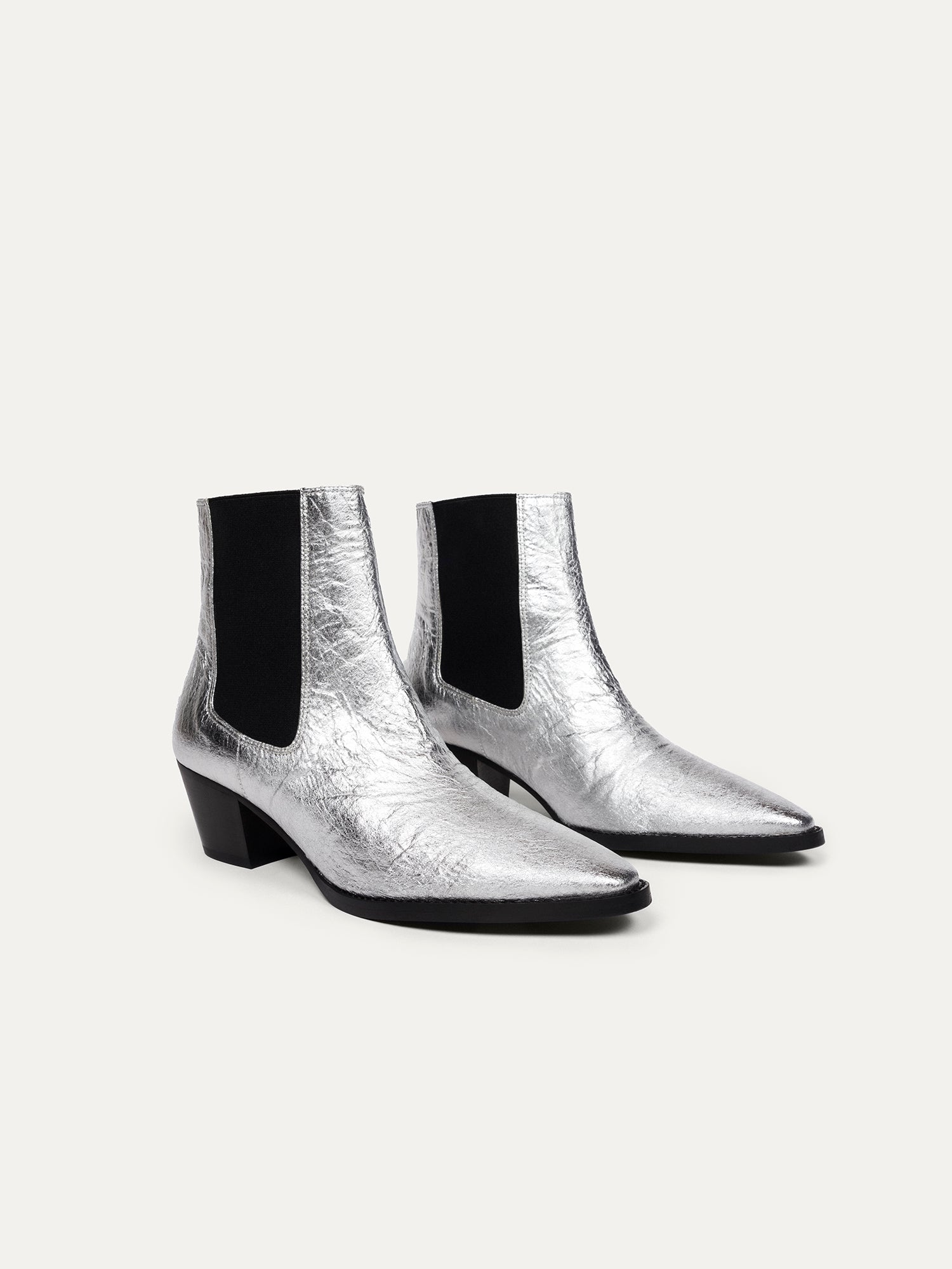 Silberne Ankle Boots 3 pm Friday rocks! aus Piñatex von Bikkou