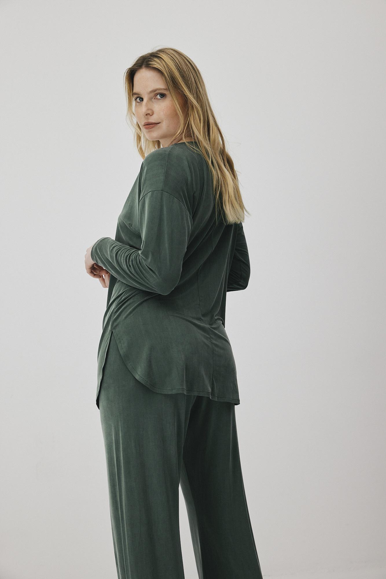 Blouse en cupro verte de MOYA KALA