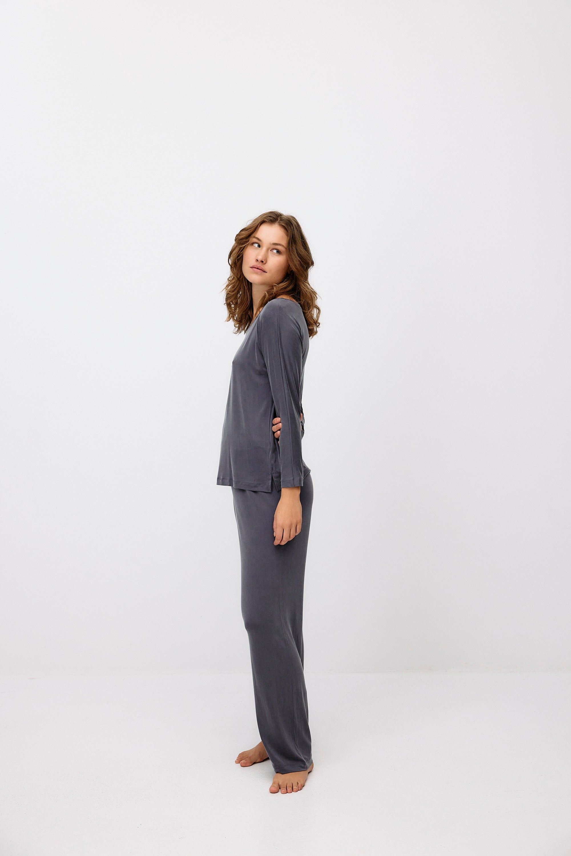 Top uni Cupro - gris violet de Moya Kala