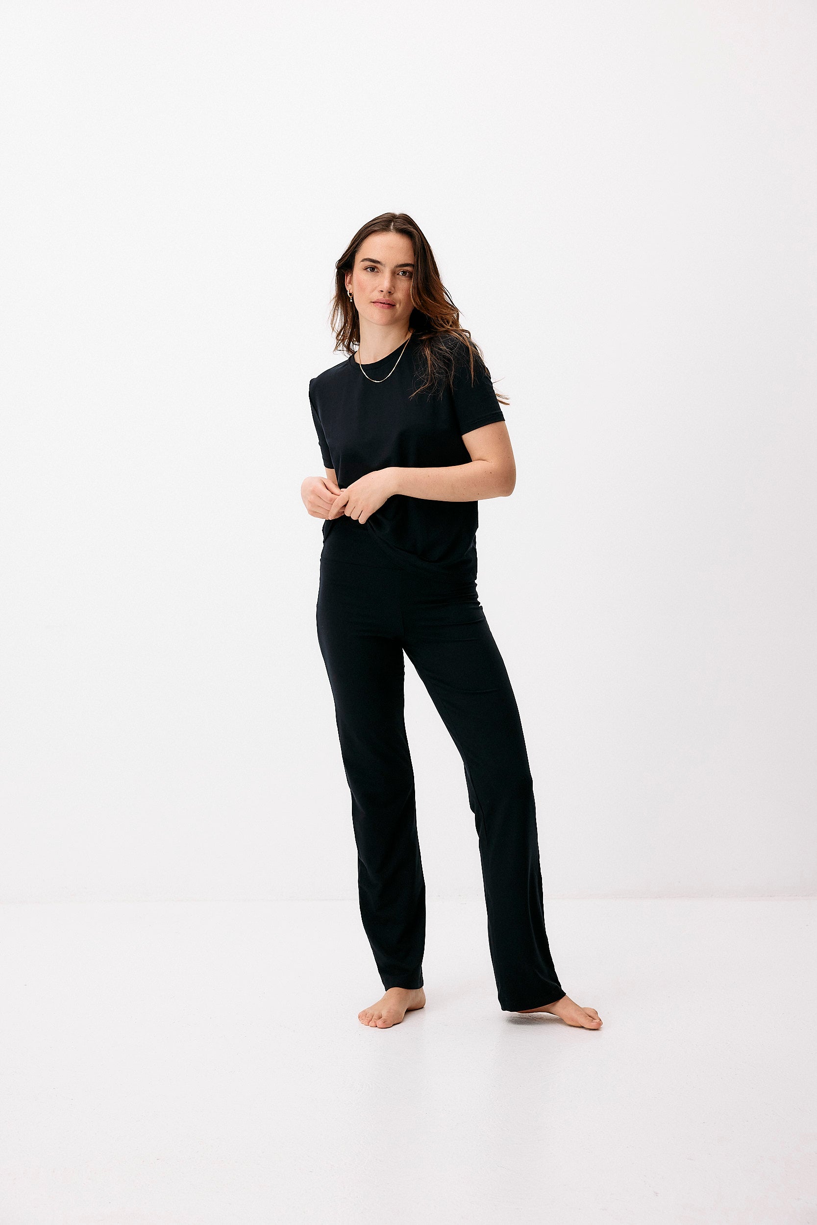 Schwarzes T-Shirt Neo Classic aus Lenzing von Moya Kala