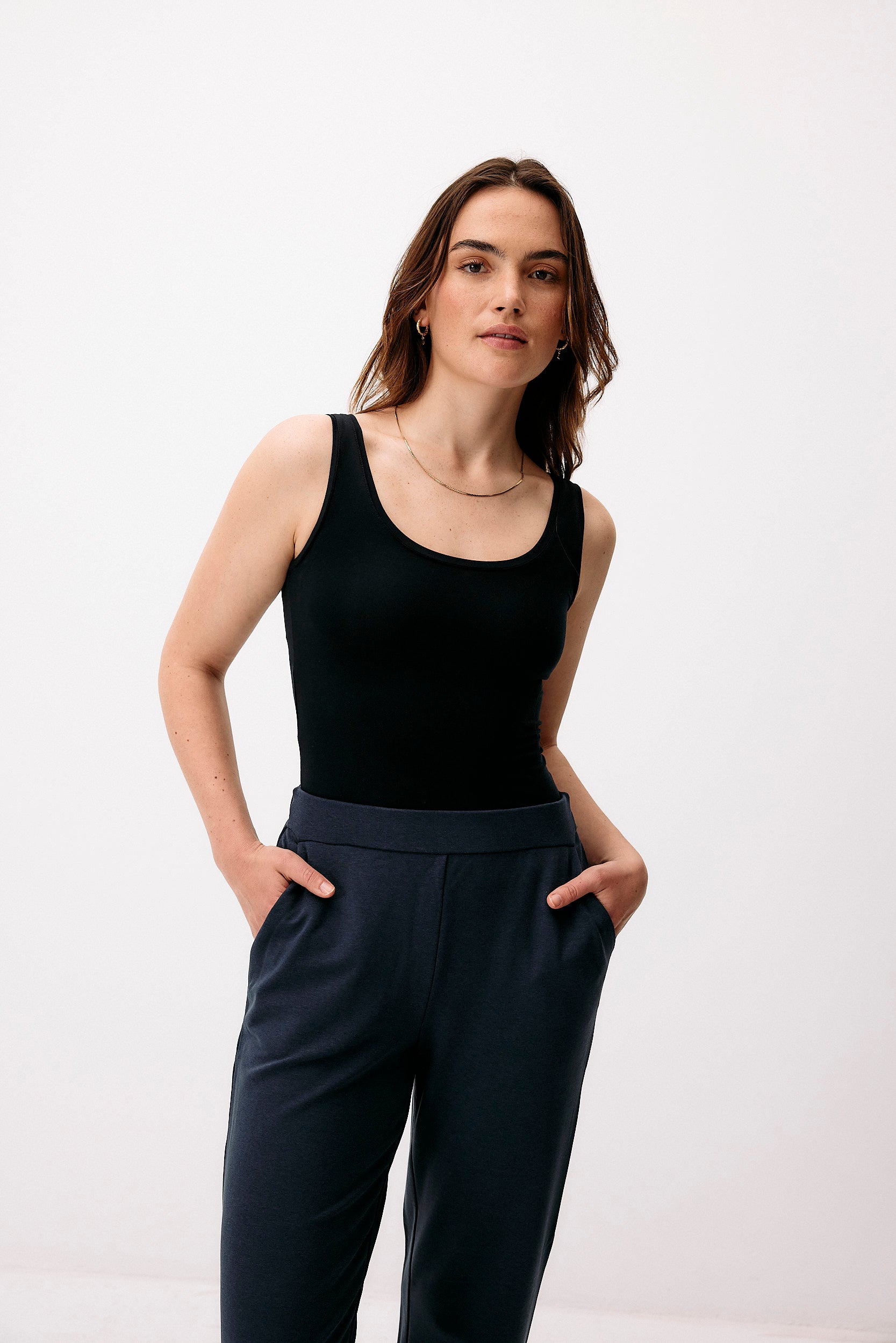 Top Neo Classic noir en Lenzing par Moya Kala