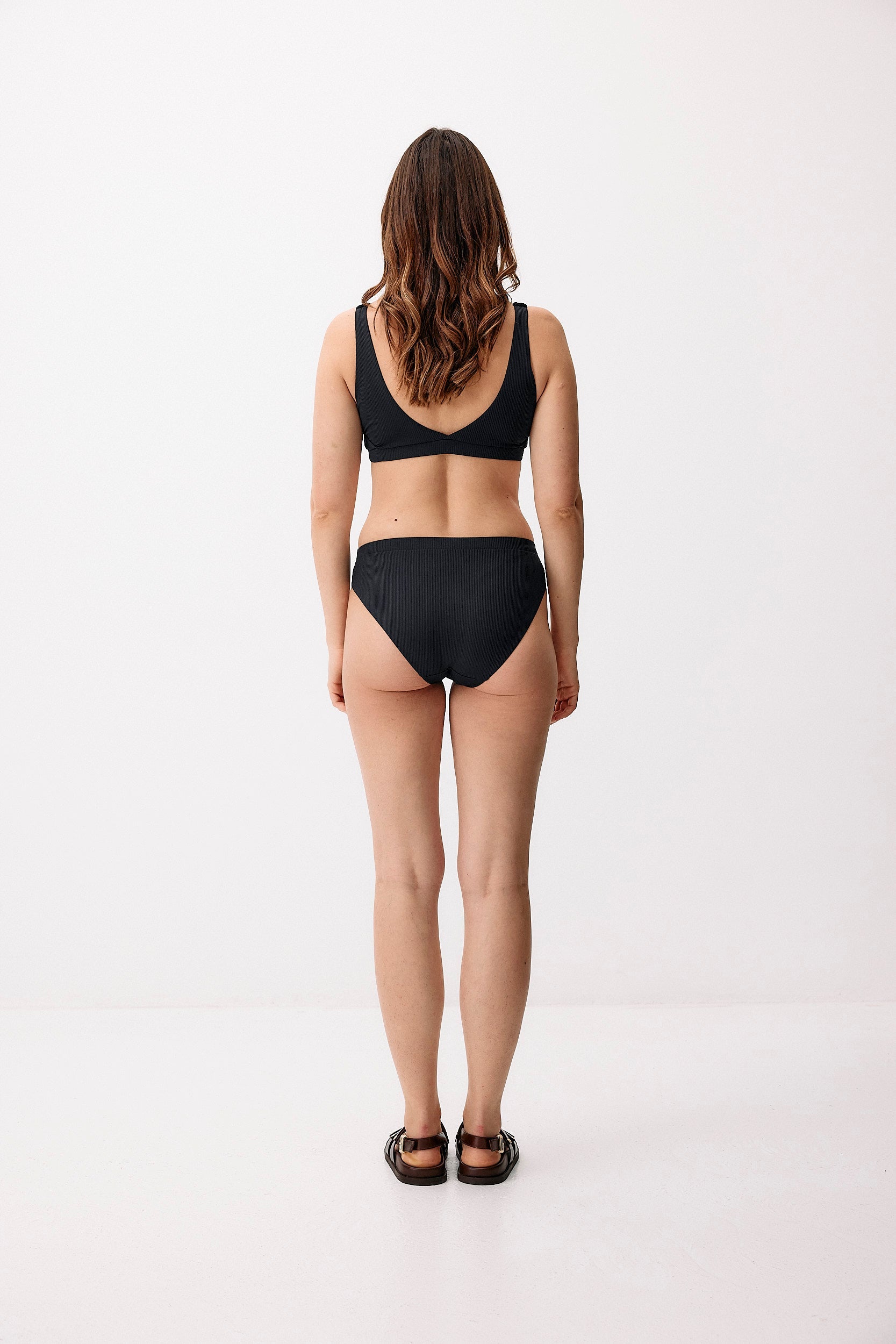 Dark blue hybrid bikini top made of recycled polyamide by Moya Kala