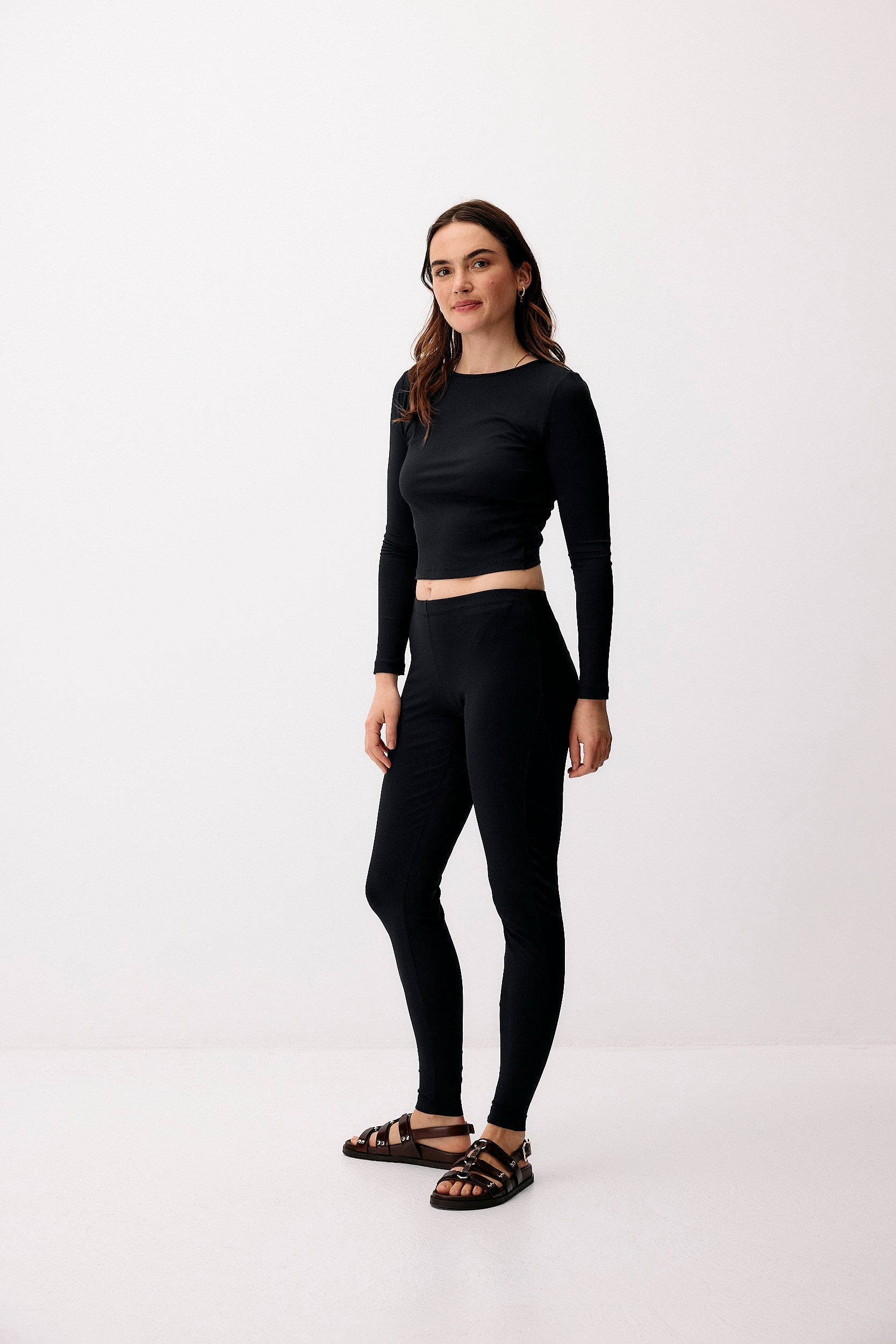 Dunkelblaue Hybrid Leggings aus recyceltem Polyamid von Moya Kala