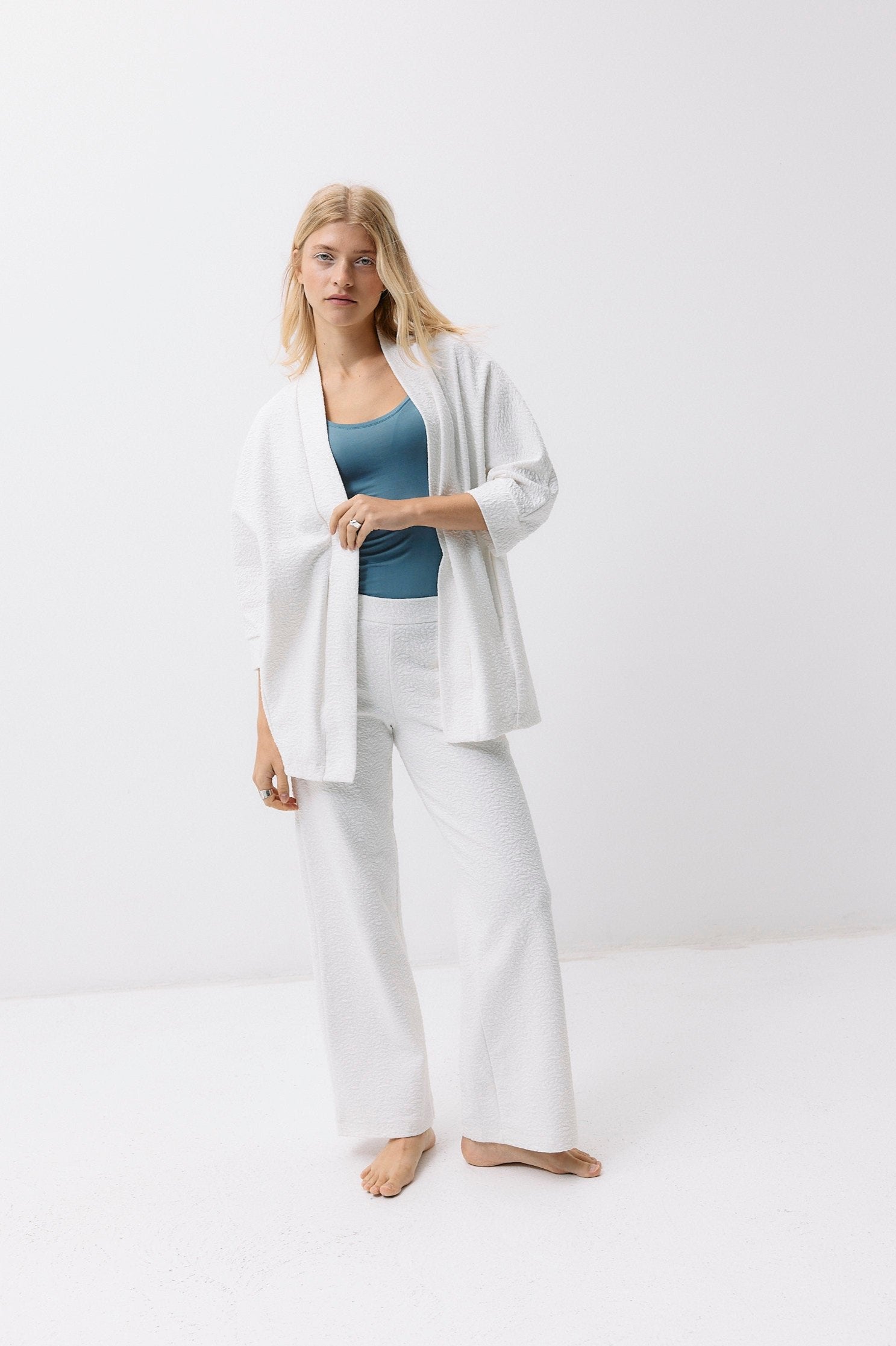 Botanic Lounge Pants - vanilla white aus Bio Baumwolle mit Brennessel-Anteil von Moya Kala