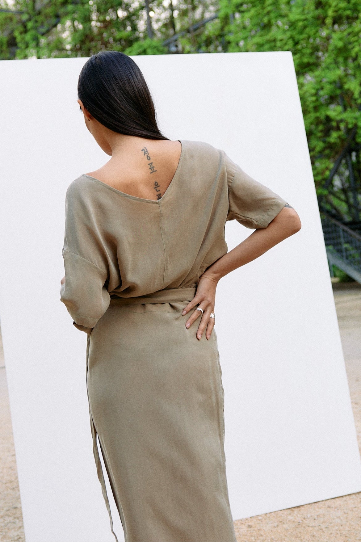 Woven Cupro Reversible Top - coriander - von Moya Kala