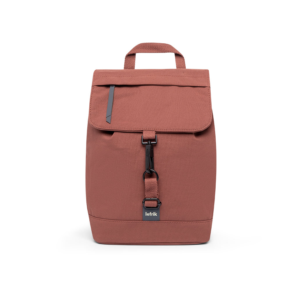 Roter Rucksack Scout Mini aus recycelten PET-Flaschen von Lefrik