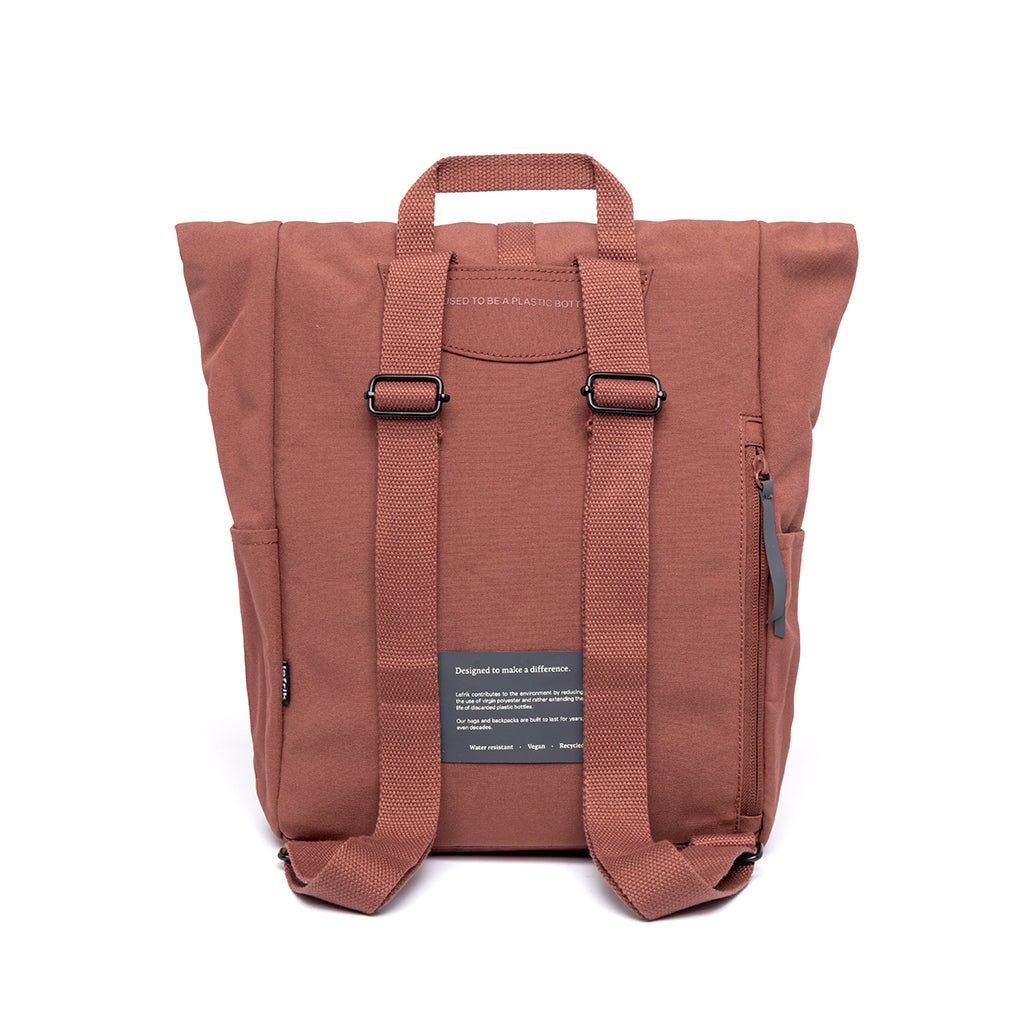 Roter Rucksack Roll Mini Arles aus recycelten PET-Plastikflaschen von Lefrik